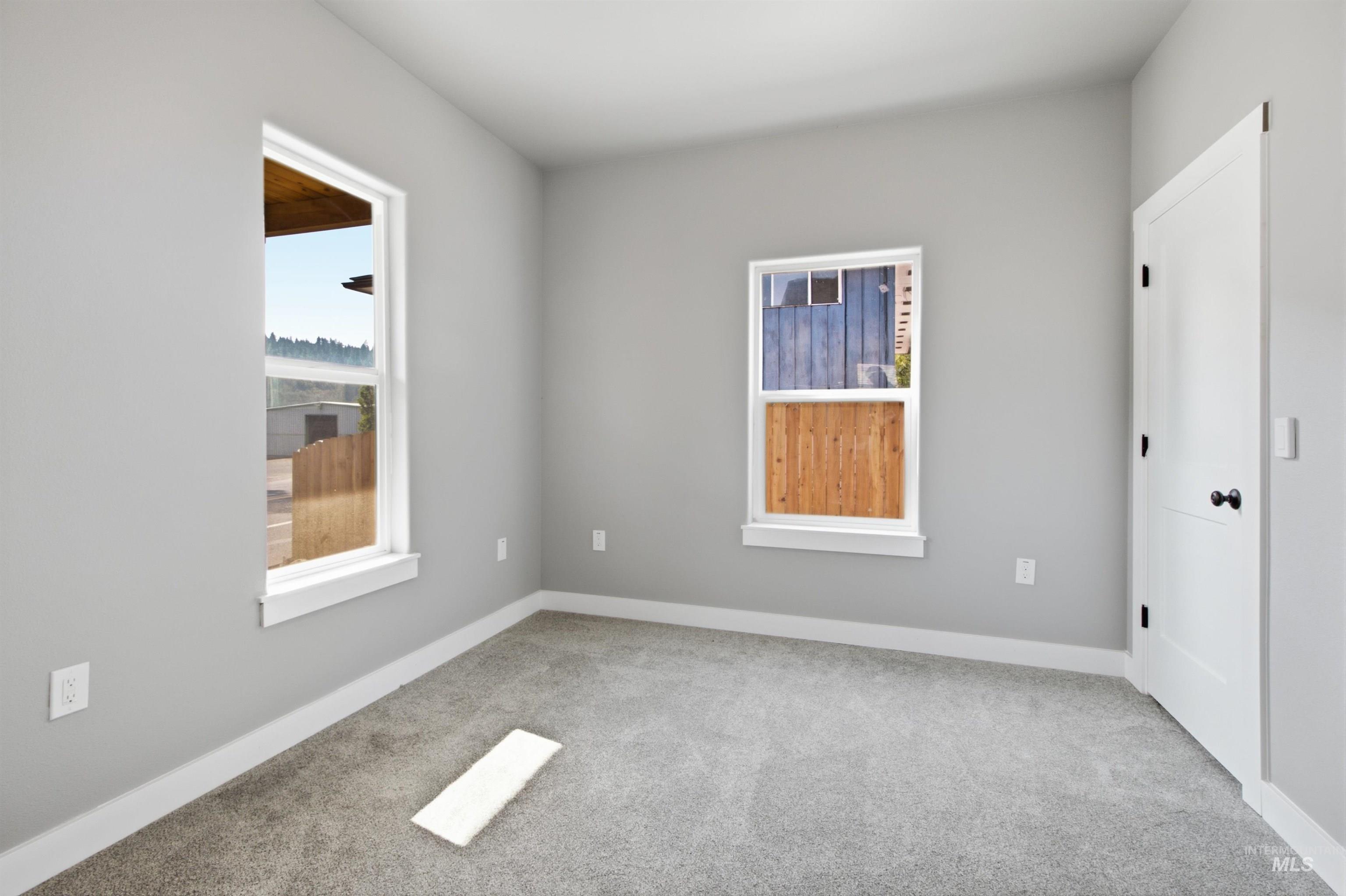 308 S Main Street Property Photo 28