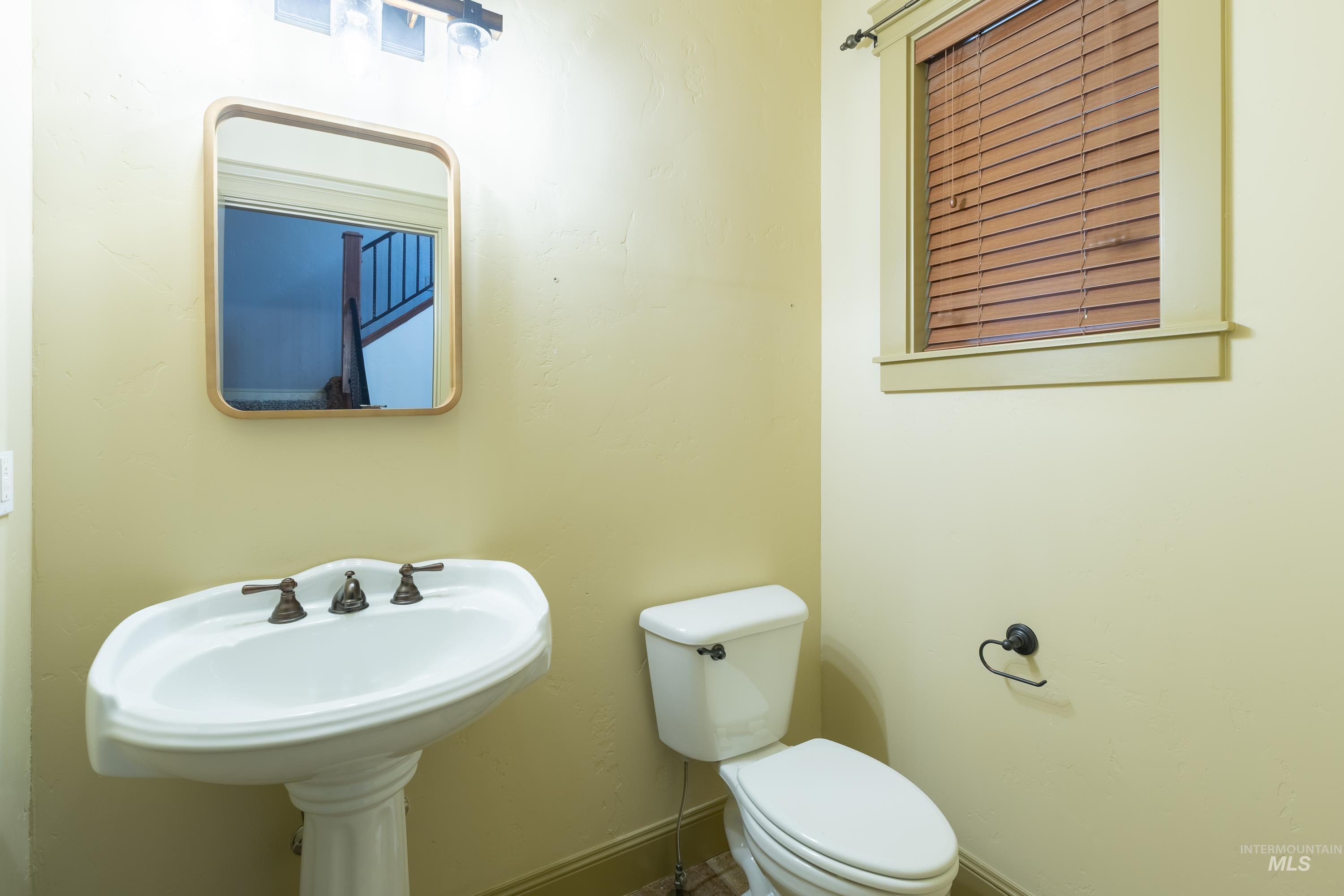 1818 W Silver Creek Court Property Photo 11