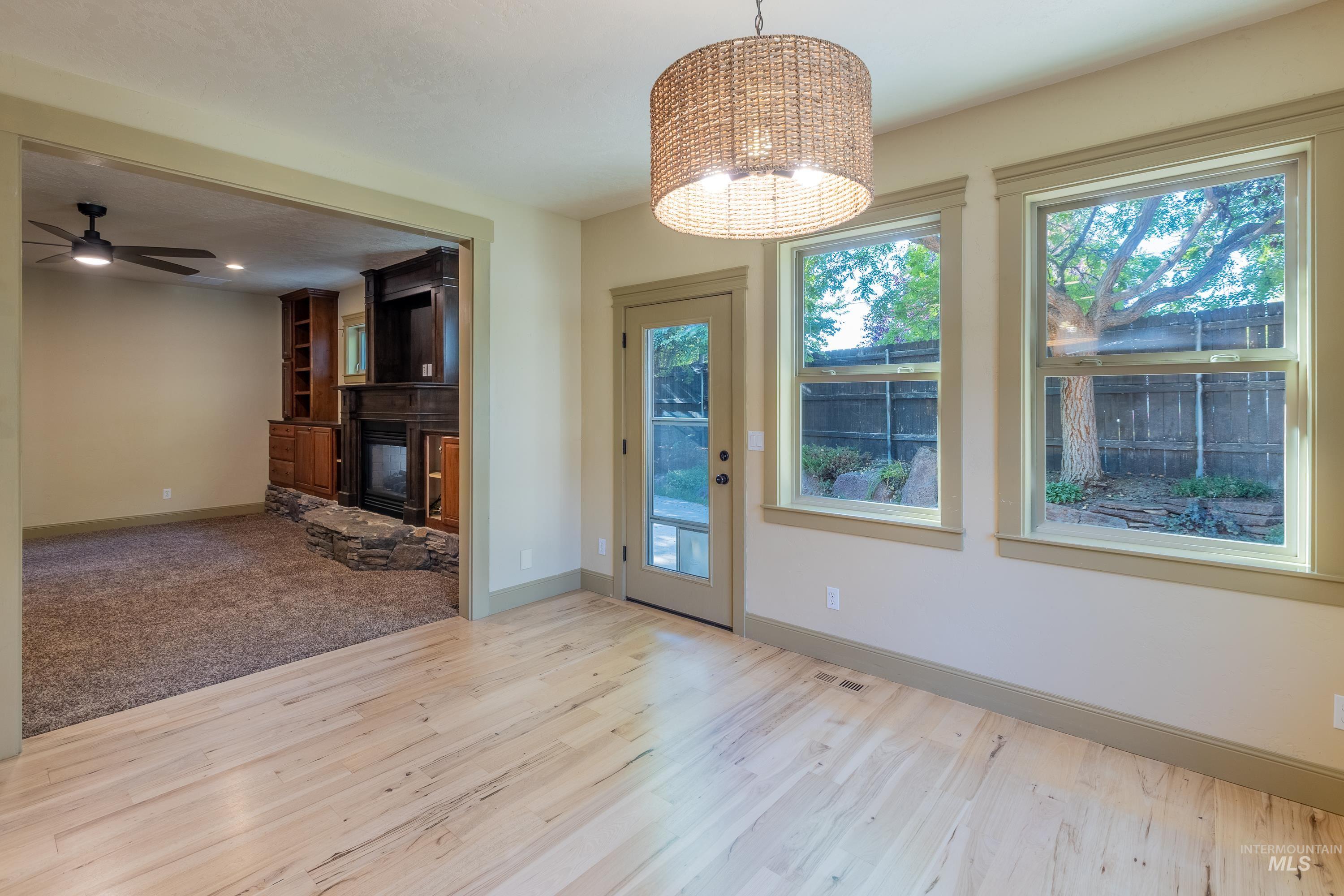 1818 W Silver Creek Court Property Photo 17