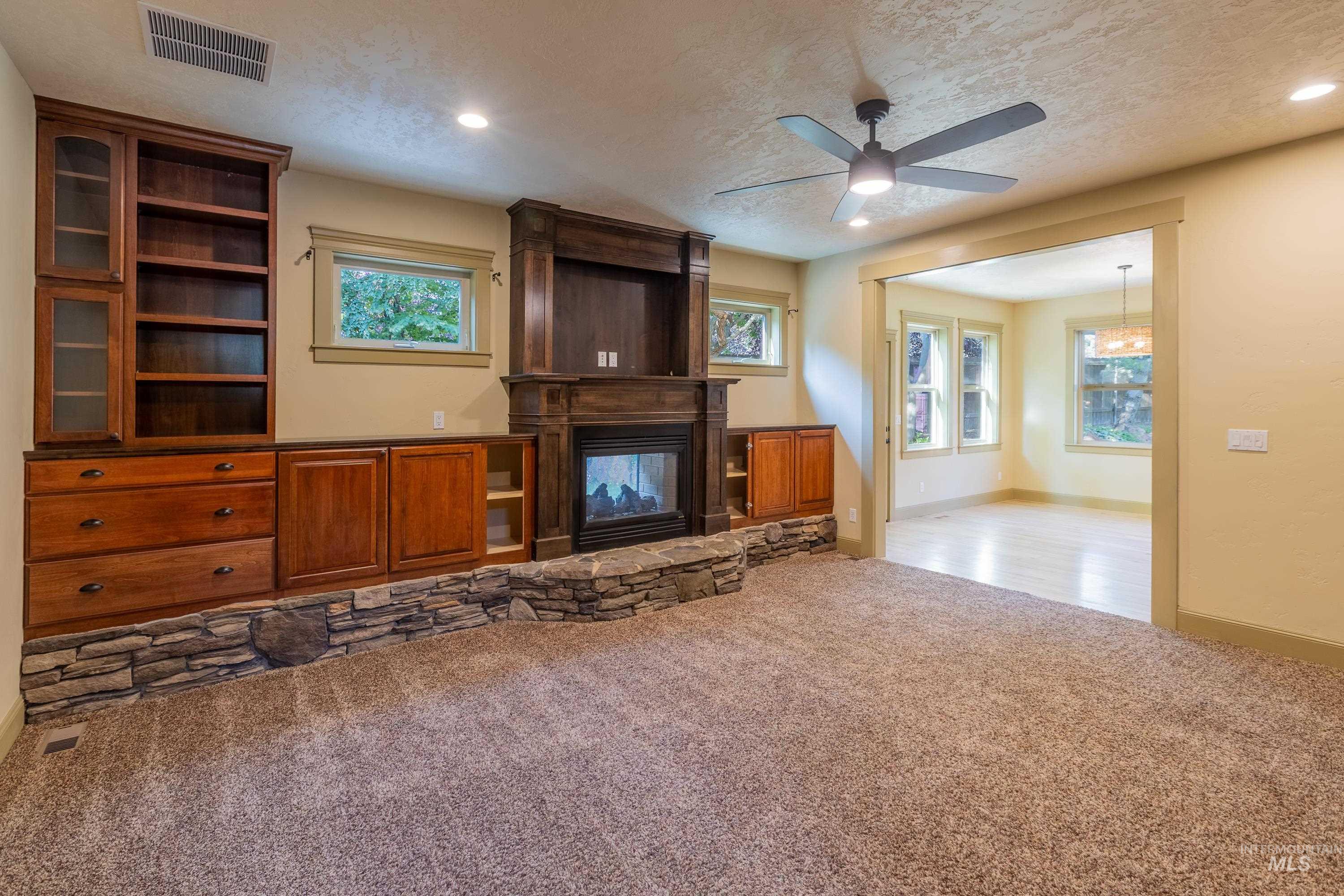 1818 W Silver Creek Court Property Photo 18