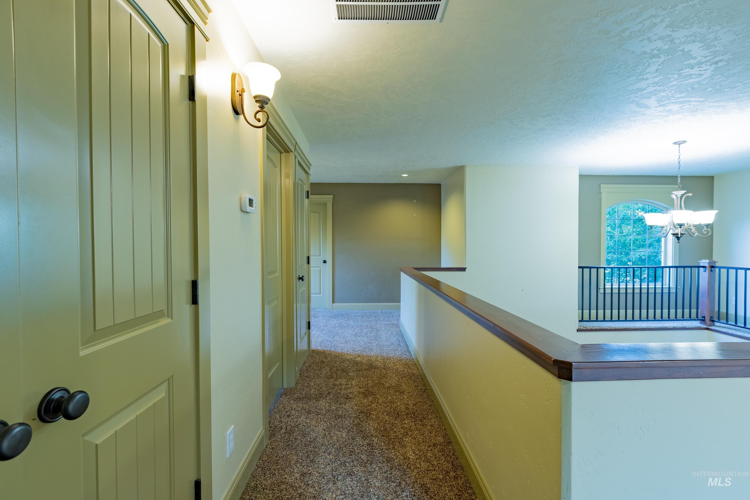 1818 W Silver Creek Court Property Photo 39