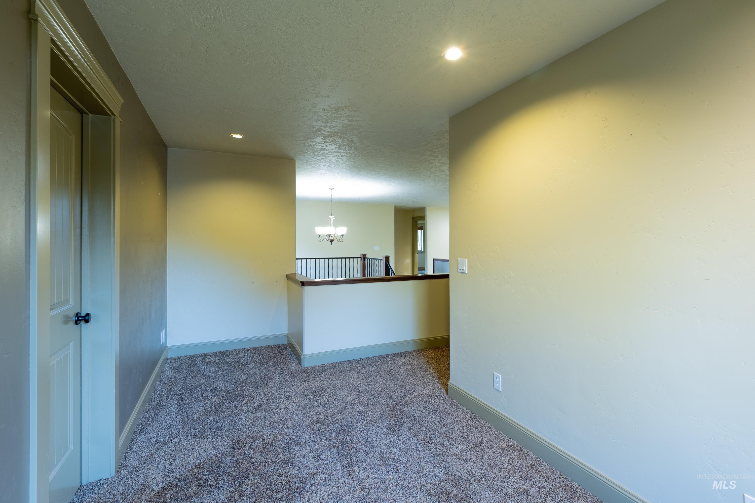 1818 W Silver Creek Court Property Photo 41