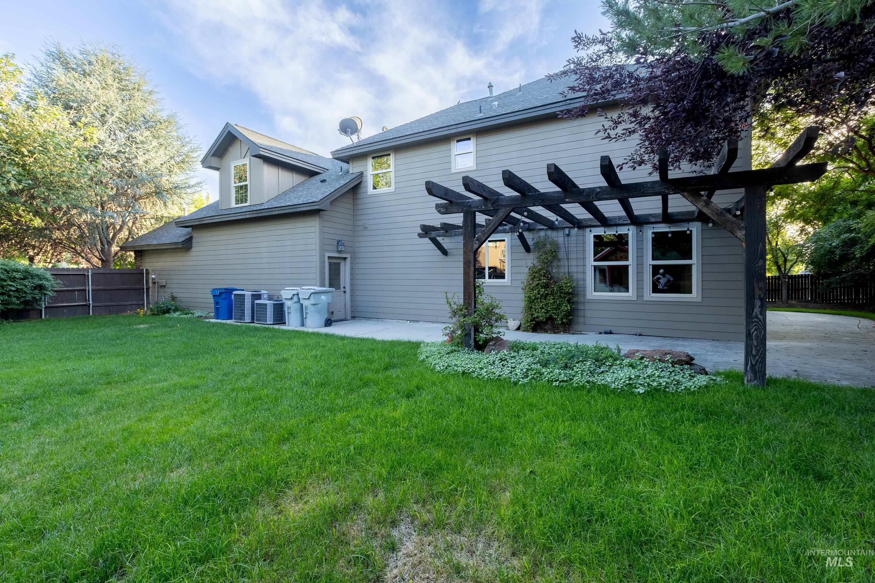 1818 W Silver Creek Court Property Photo 45