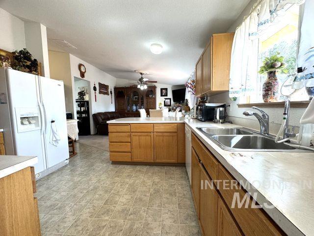 2621 Nw Doris Dr Property Photo 10