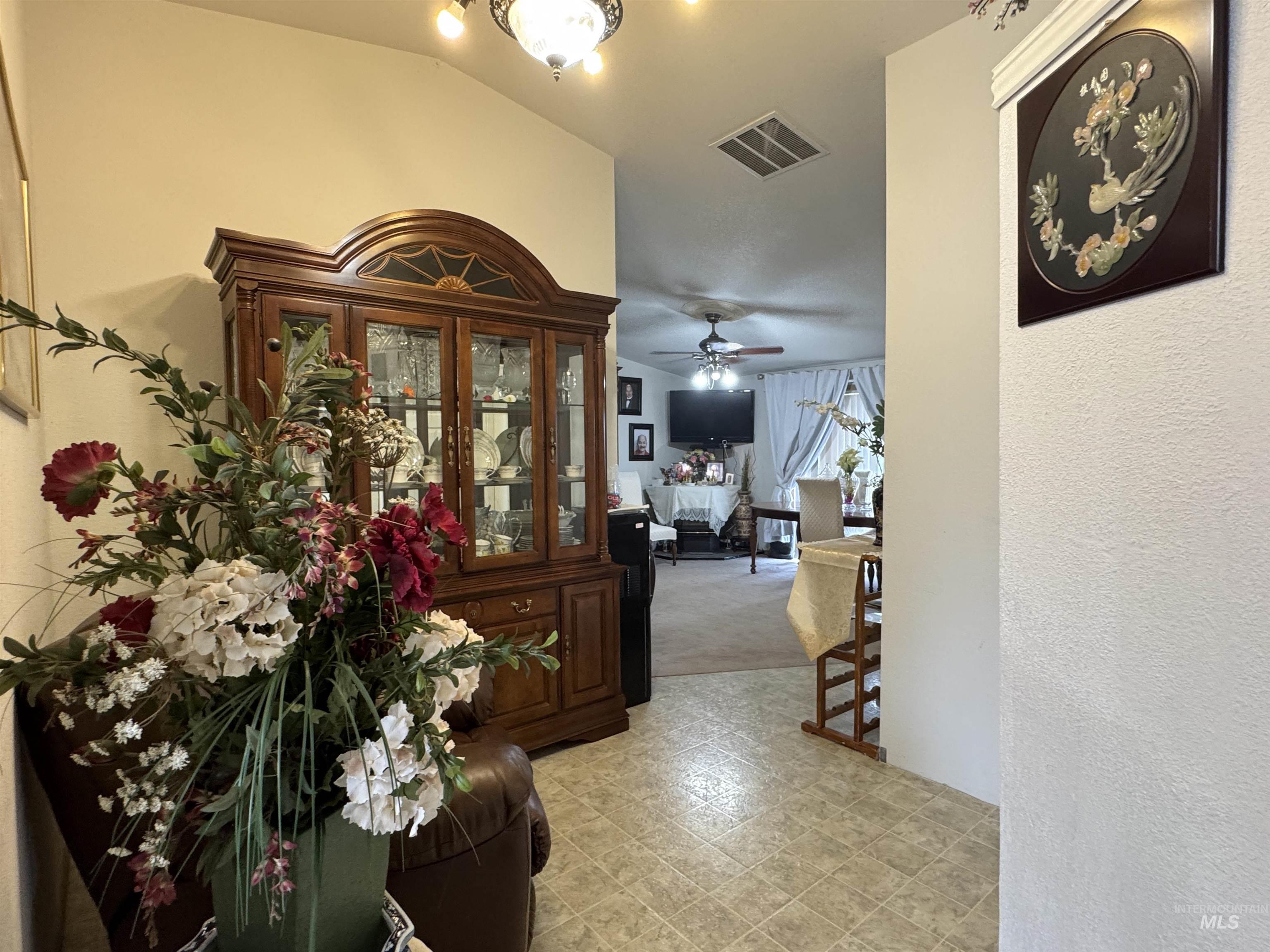 2621 Nw Doris Dr Property Photo 16