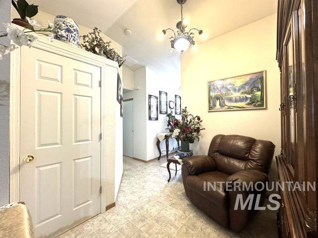 2621 Nw Doris Dr Property Photo 17