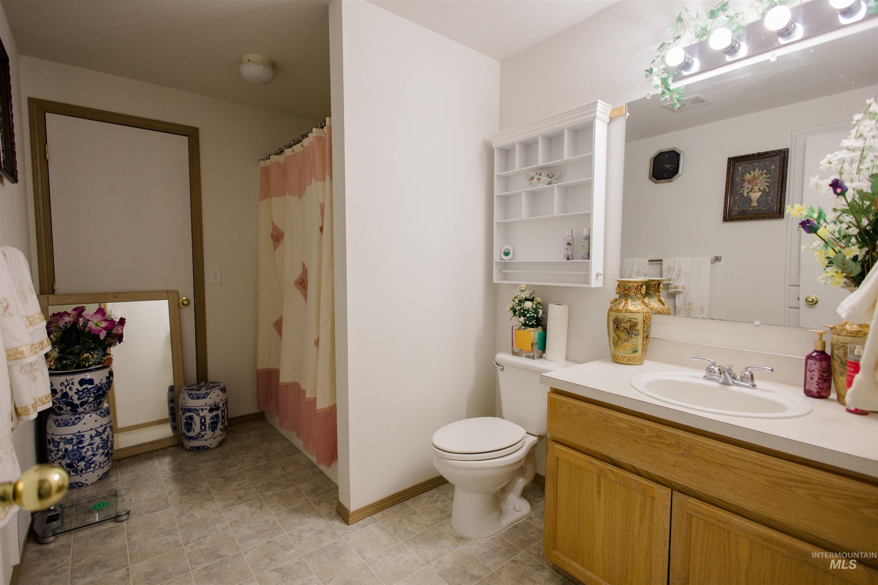 2621 Nw Doris Dr Property Photo 33