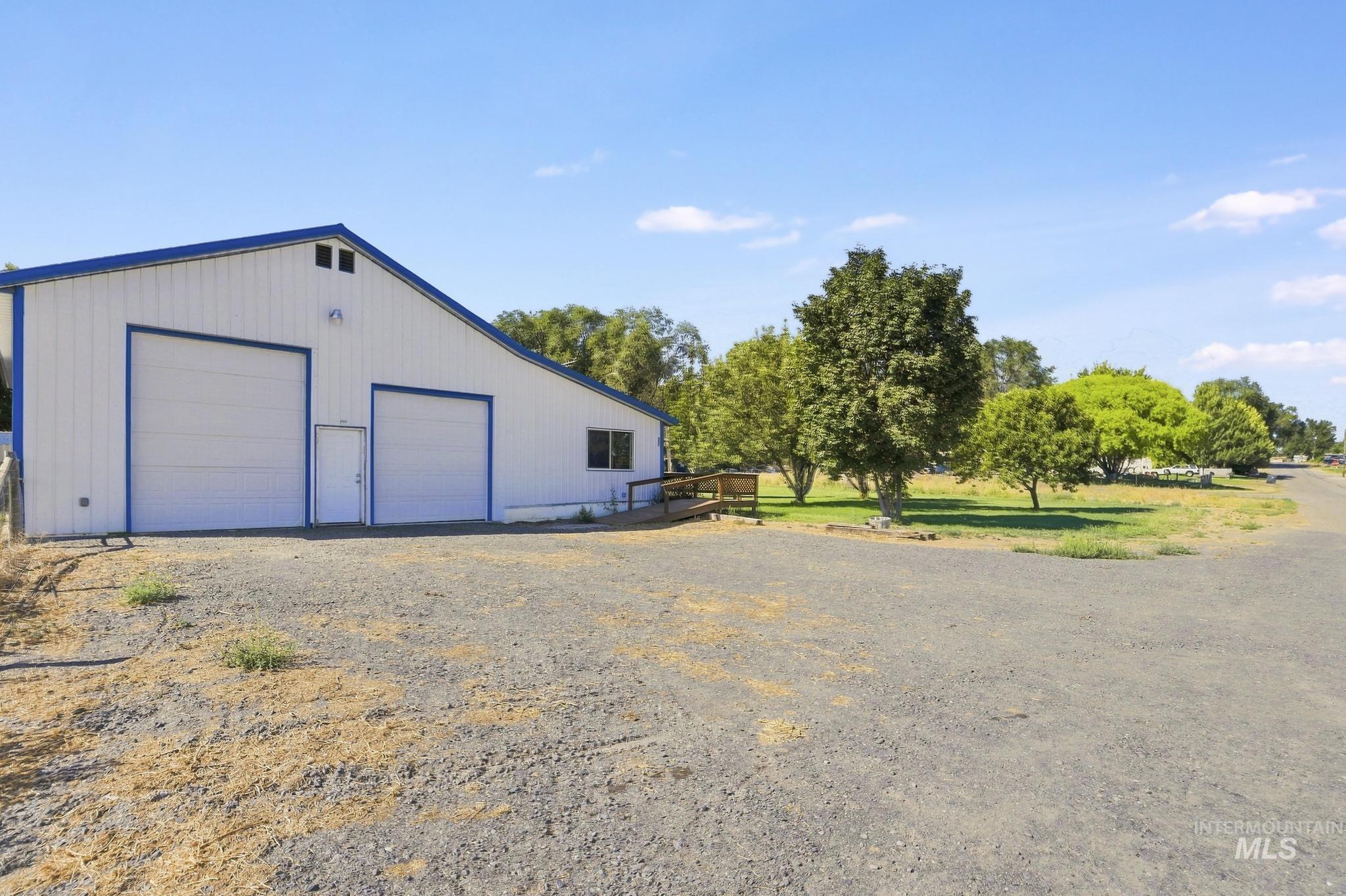 351 Kentucky Property Photo 4
