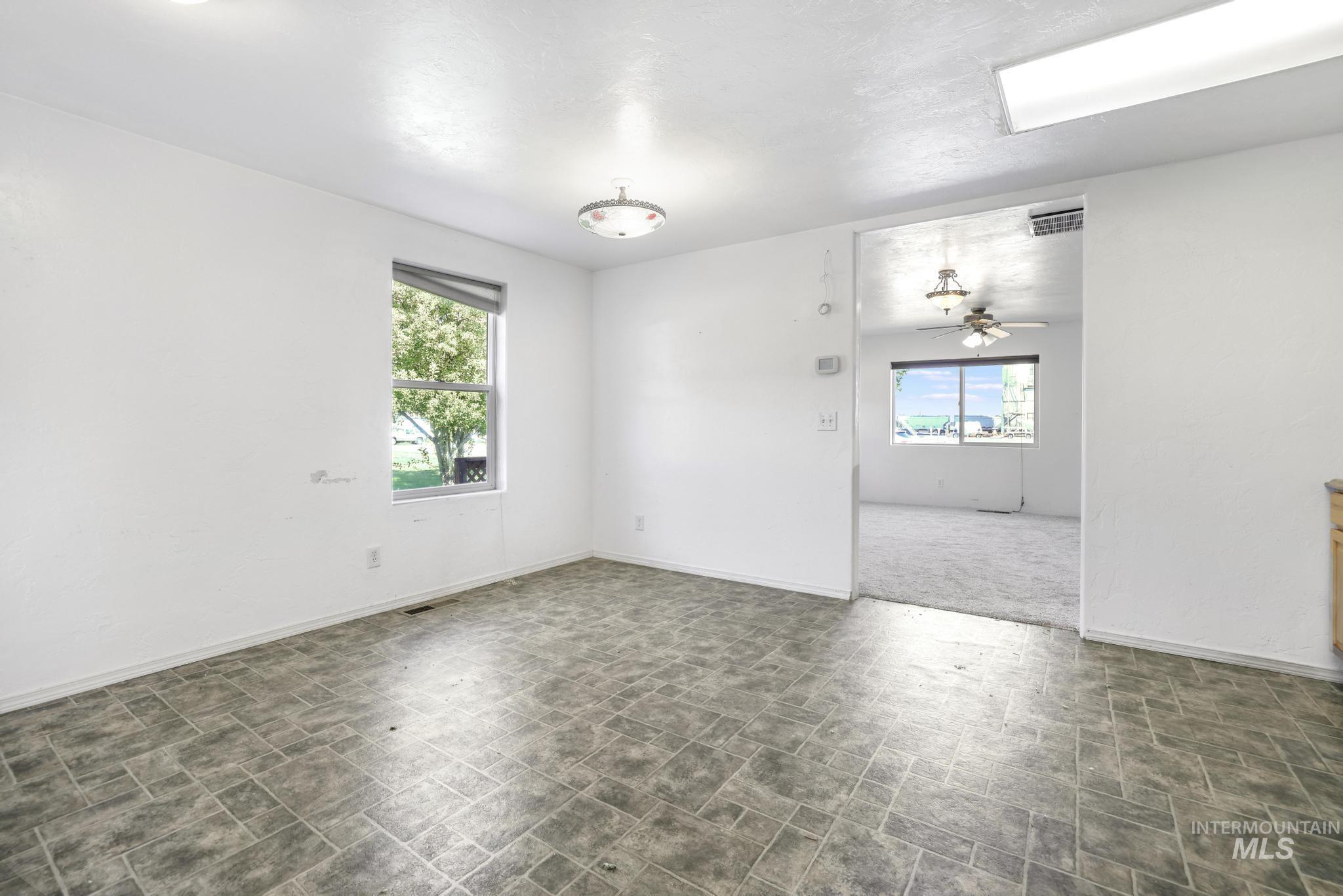 351 Kentucky Property Photo 12
