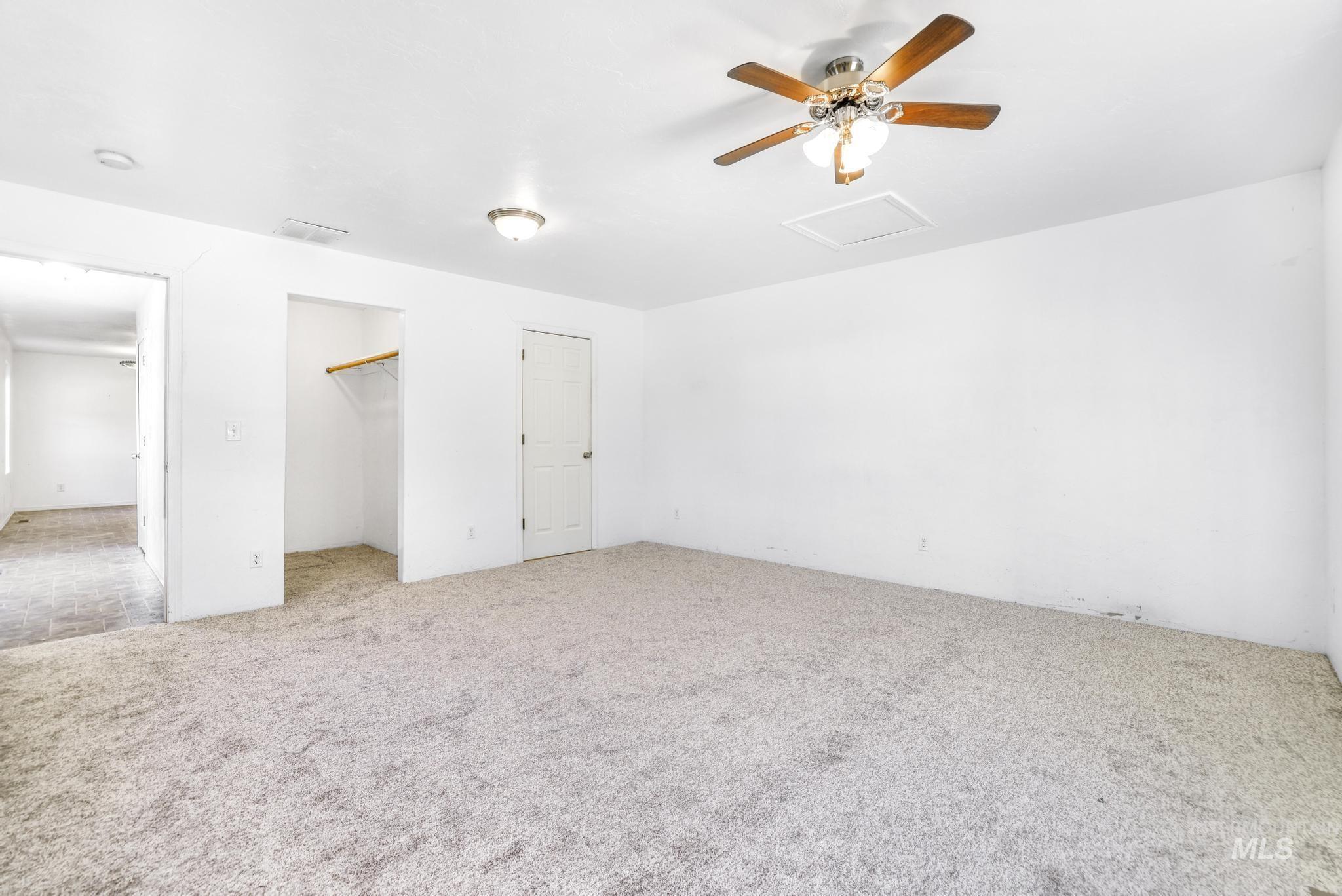 351 Kentucky Property Photo 16