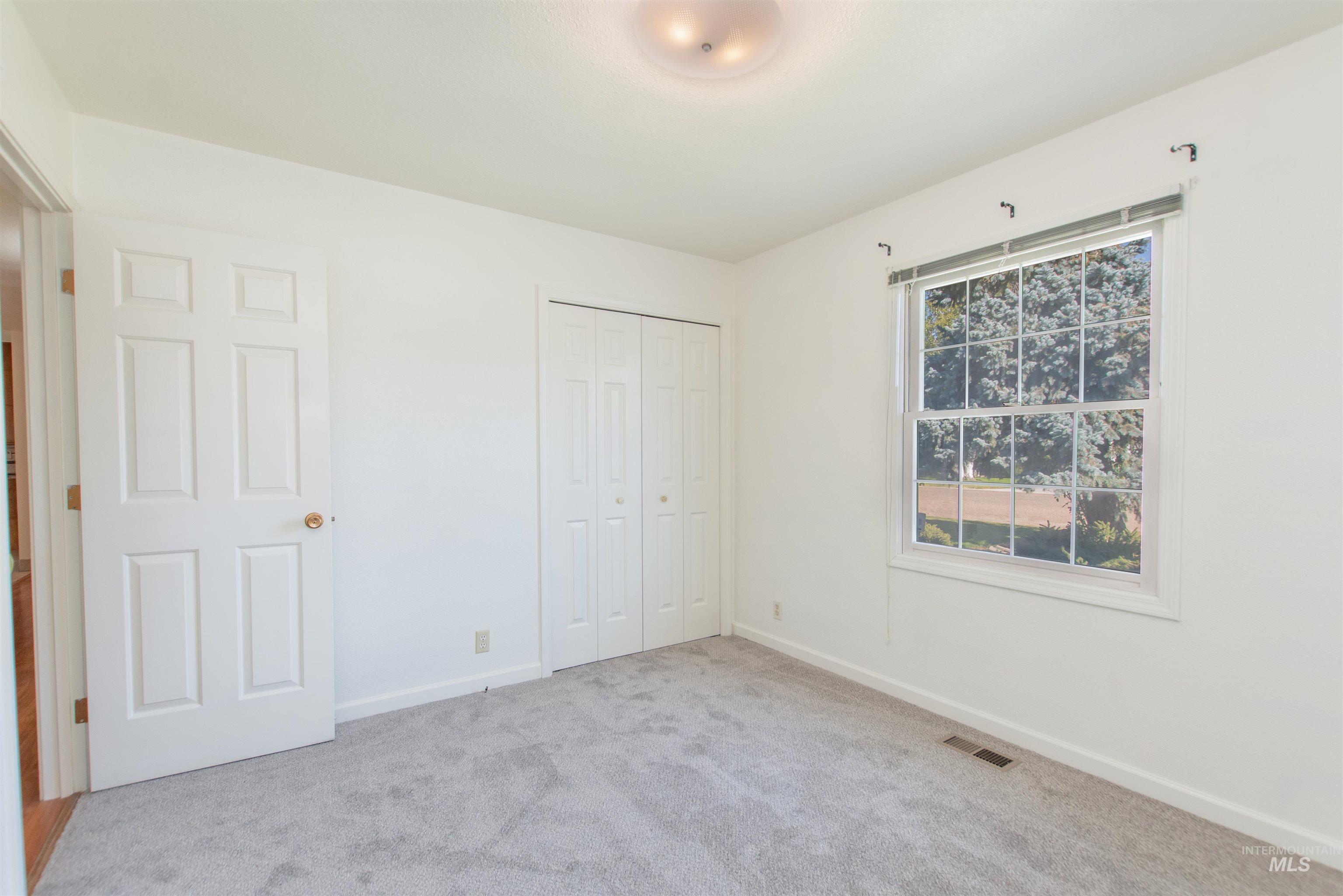 715 Winther Boulevard Property Photo 24