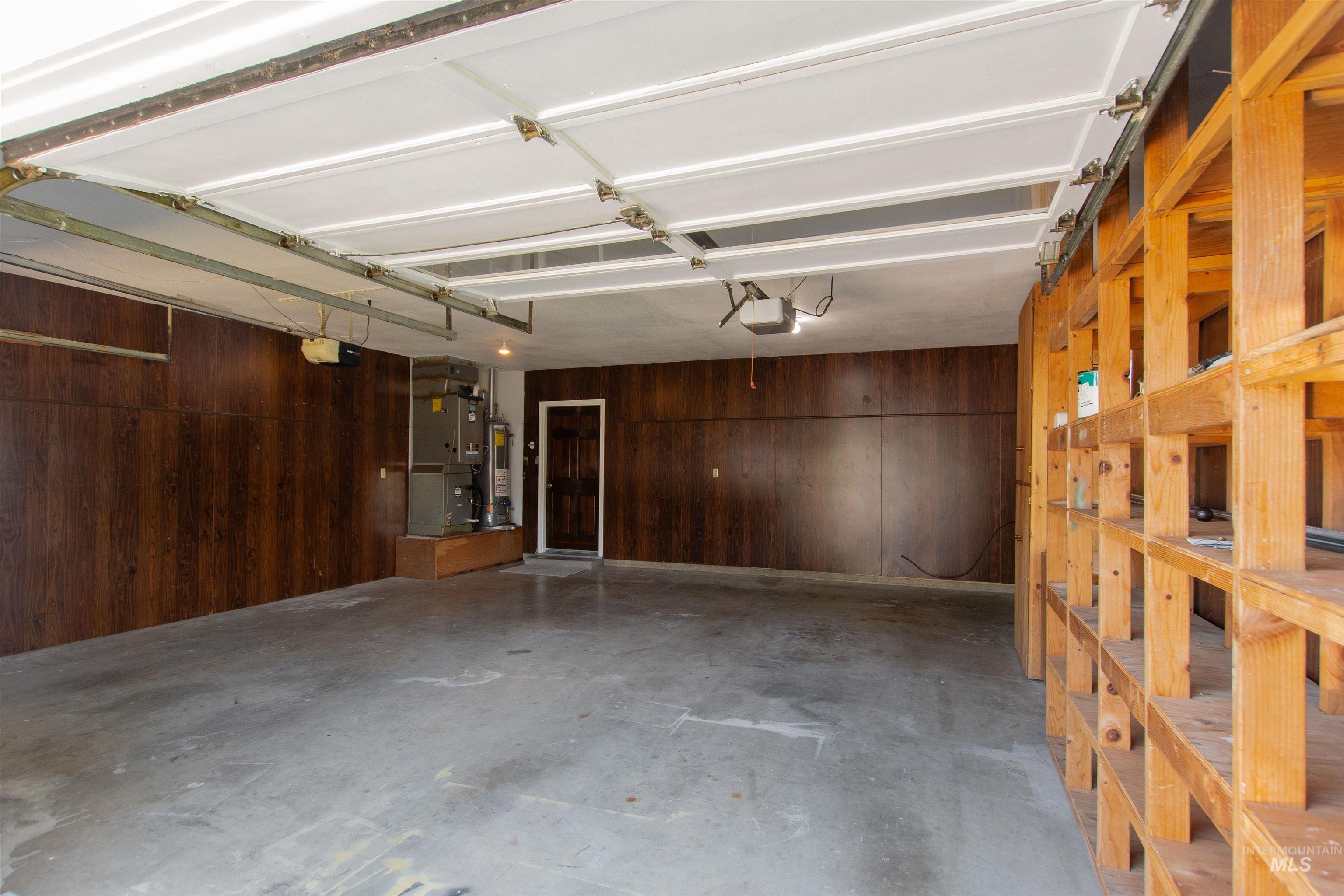 715 Winther Boulevard Property Photo 29