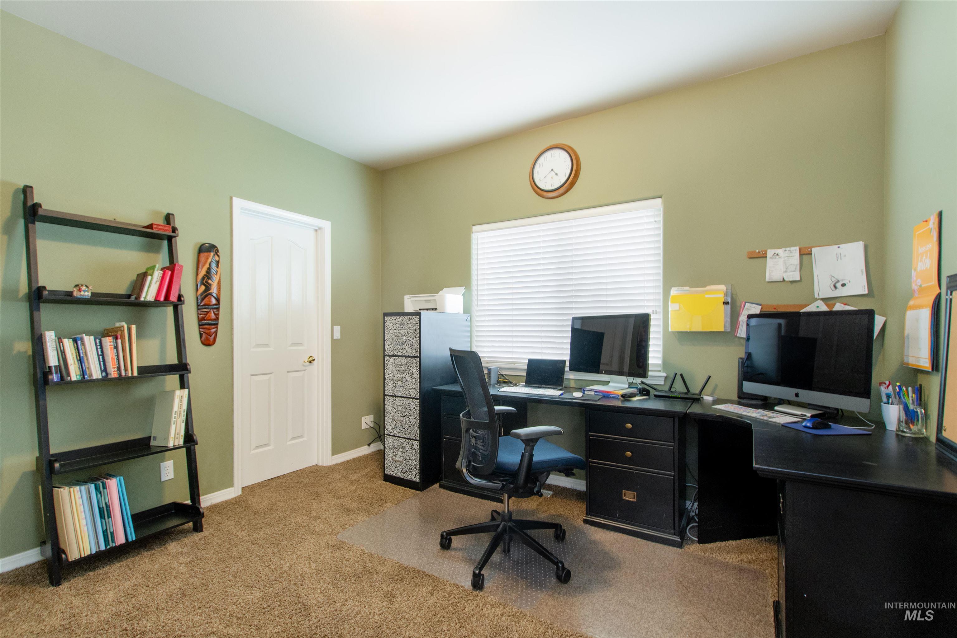 2100 S Tollgate Way Property Photo 17