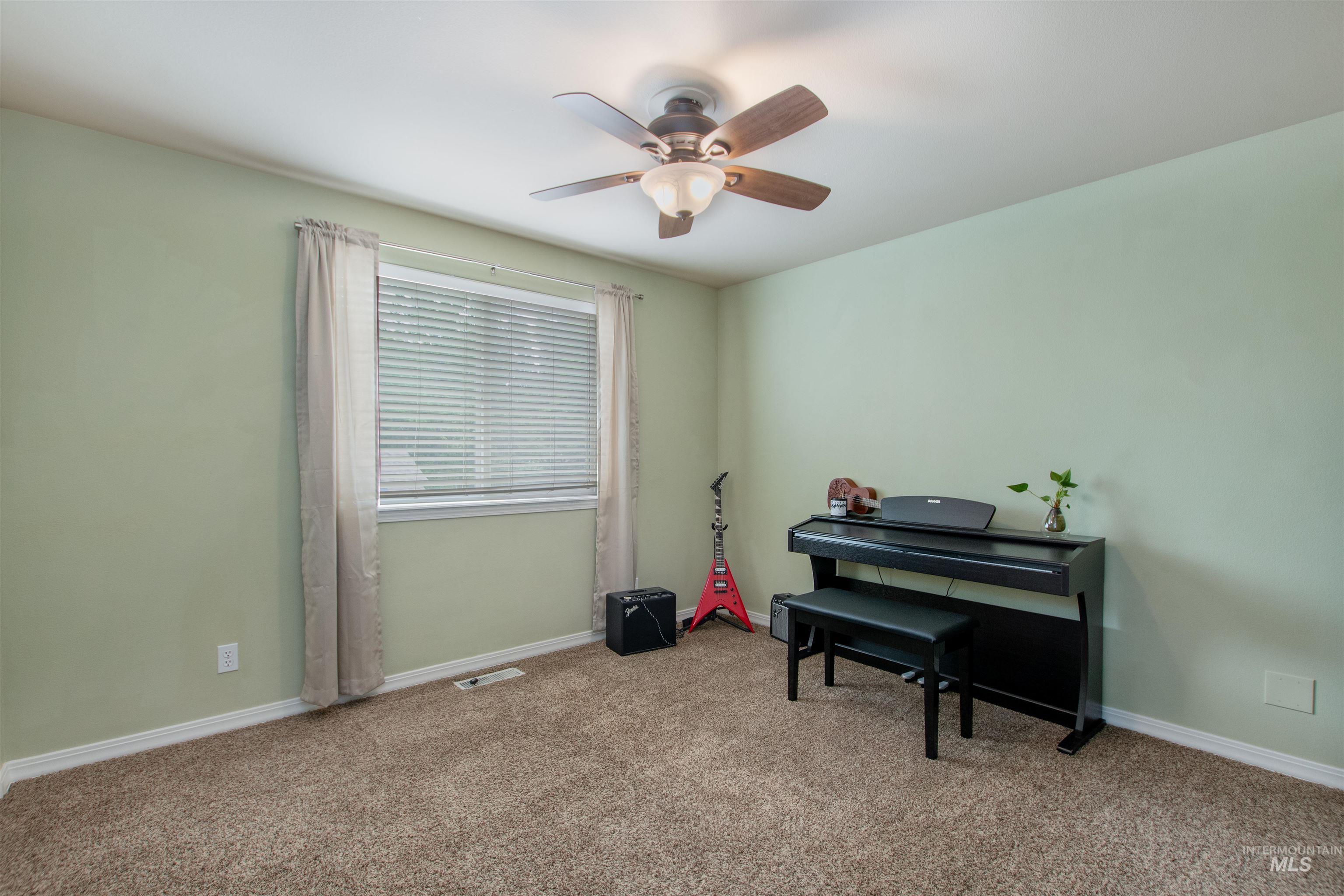 2100 S Tollgate Way Property Photo 27
