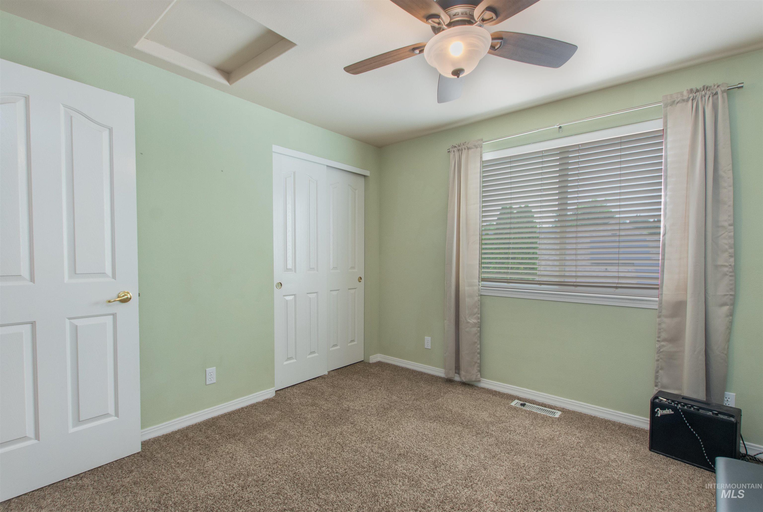 2100 S Tollgate Way Property Photo 28