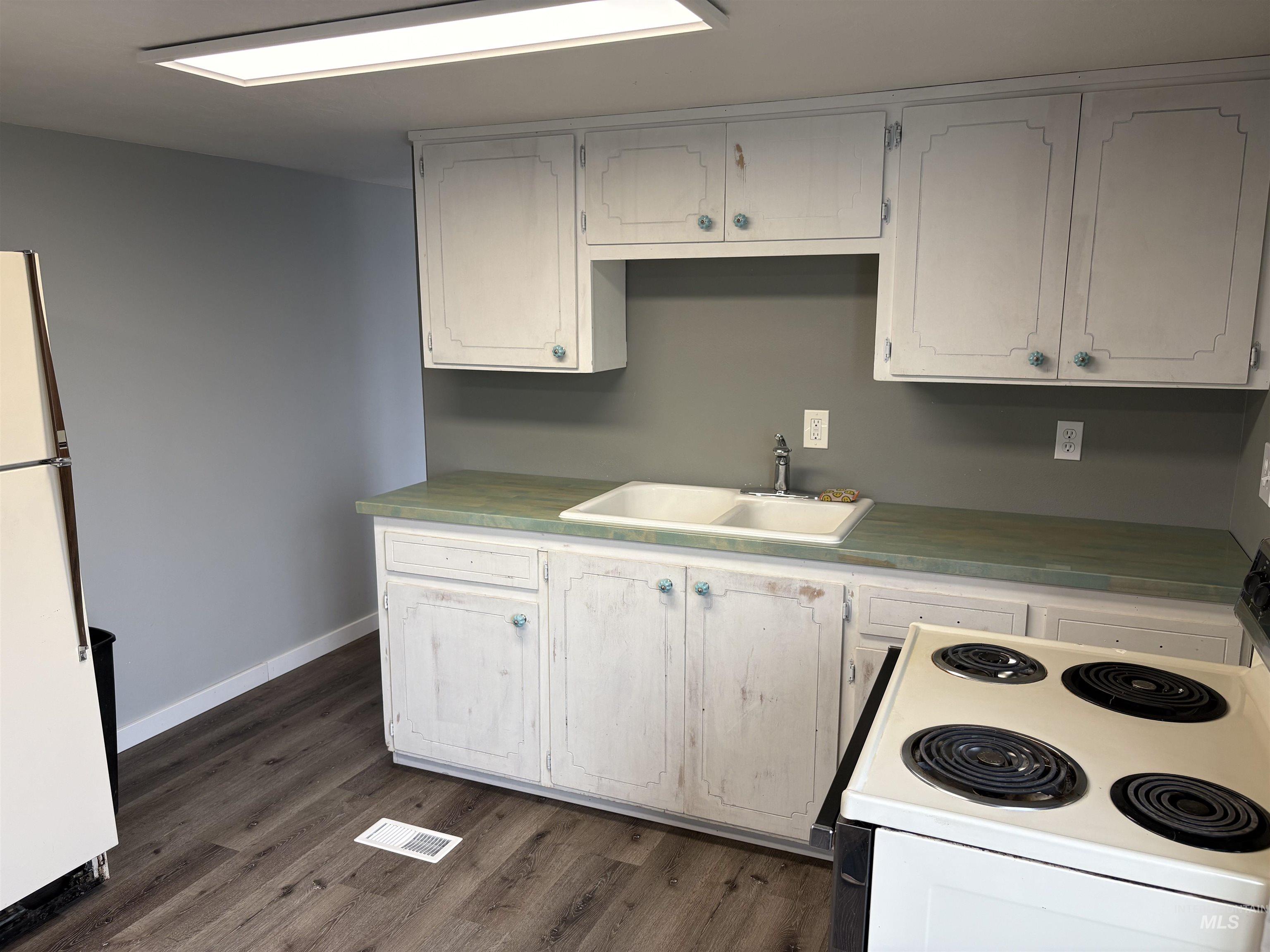 1637 13th Street Property Photo 22
