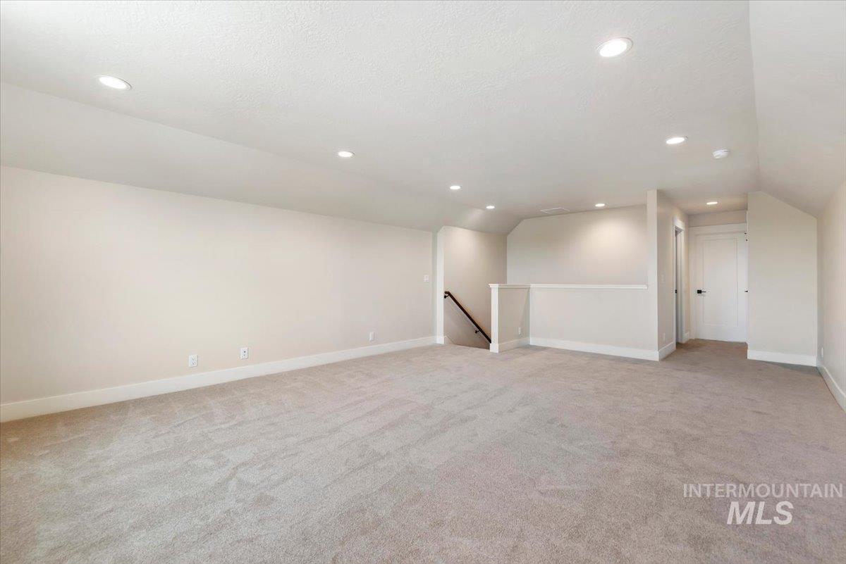328 N Blossom River Ln Property Photo 9