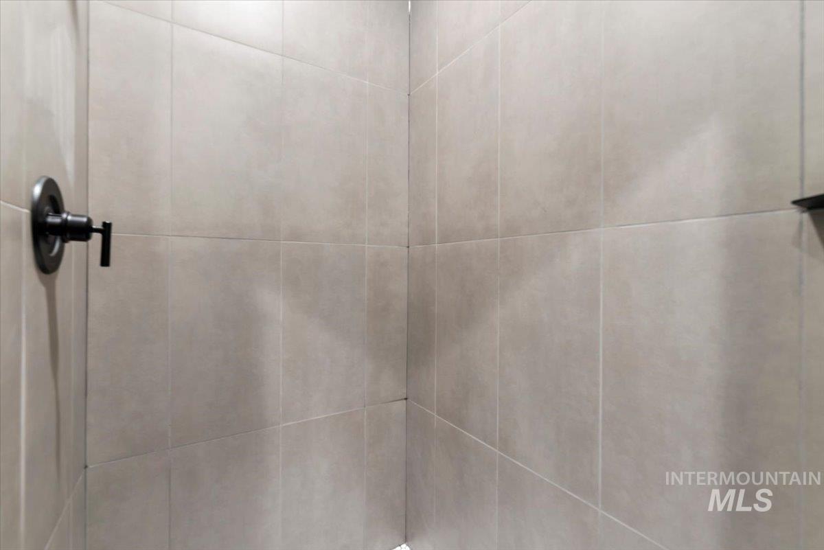 328 N Blossom River Ln Property Photo 15