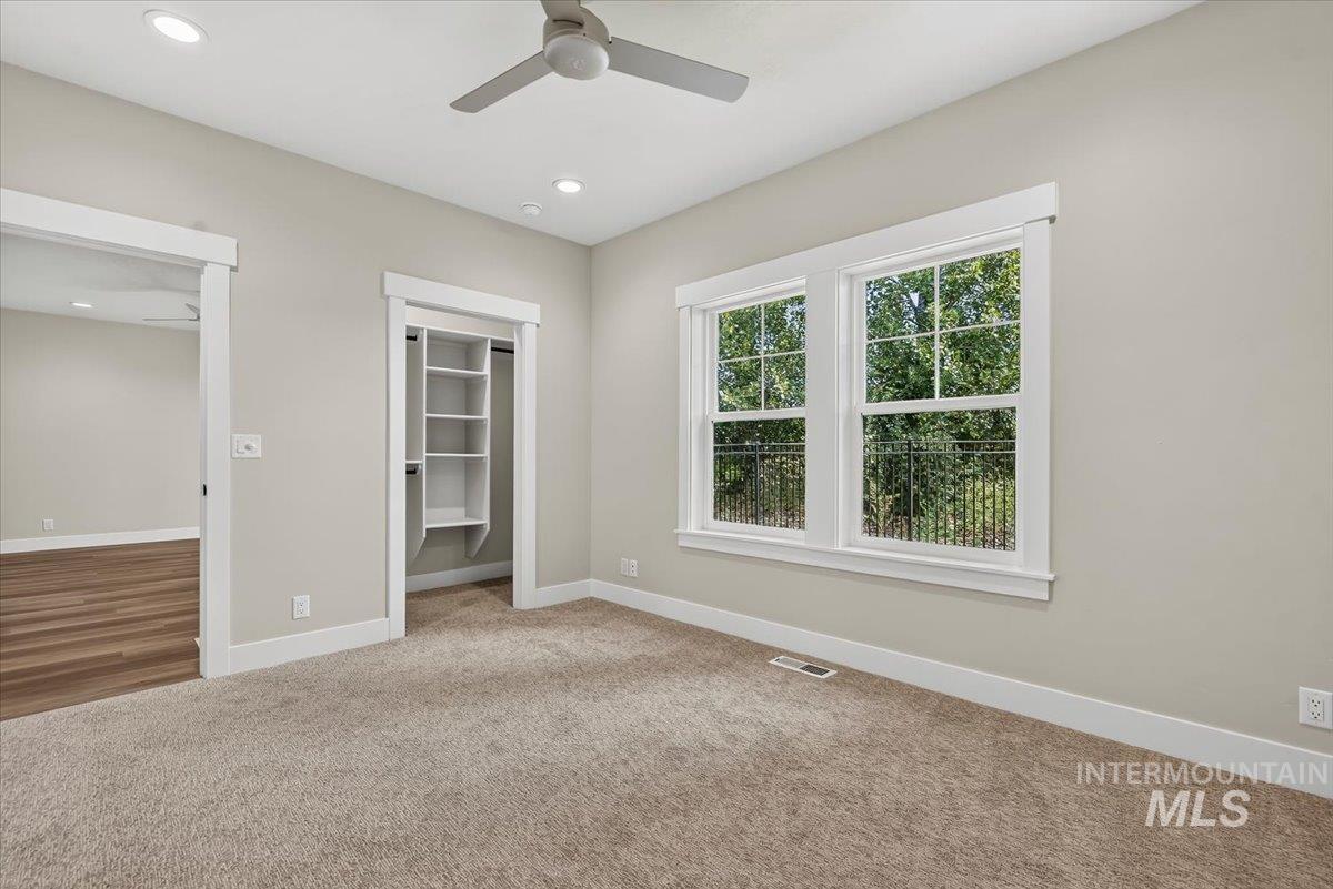 340 N Blossom River Ln Property Photo 7