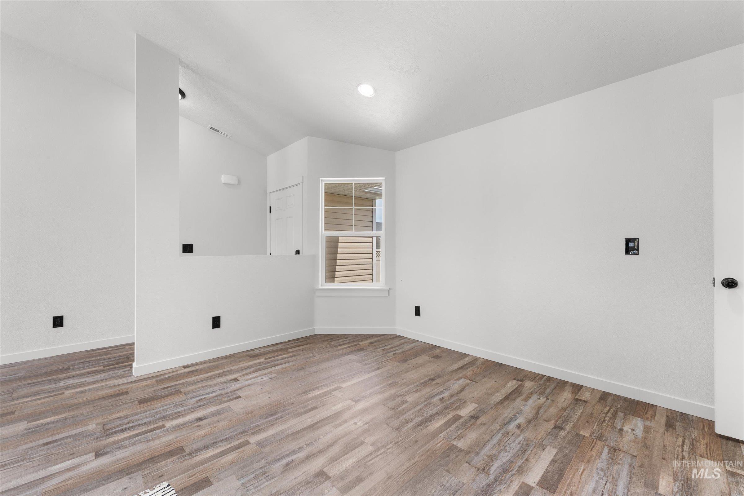 16935 Bethany Ave. Property Photo 11