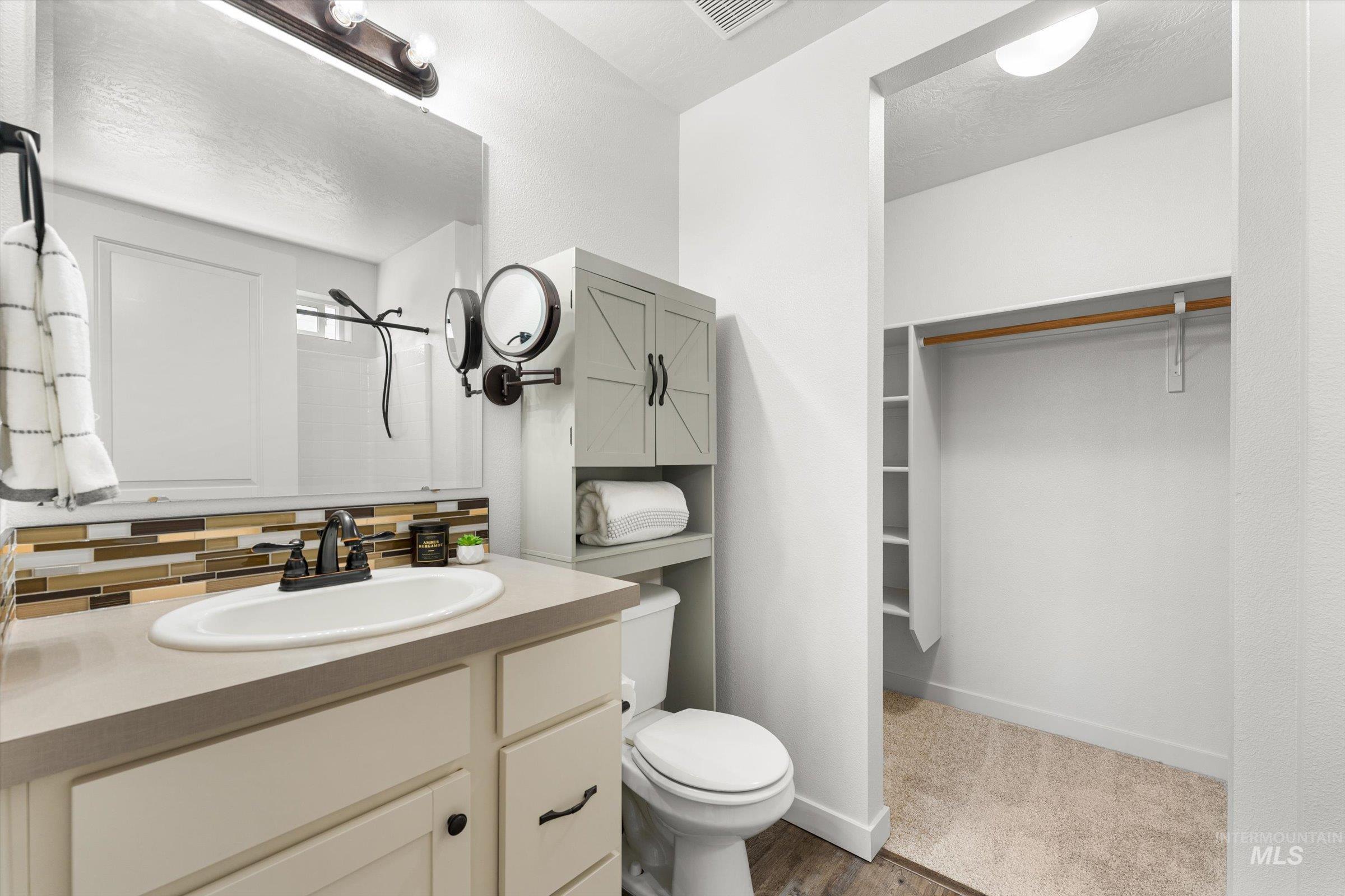 16935 Bethany Ave. Property Photo 14