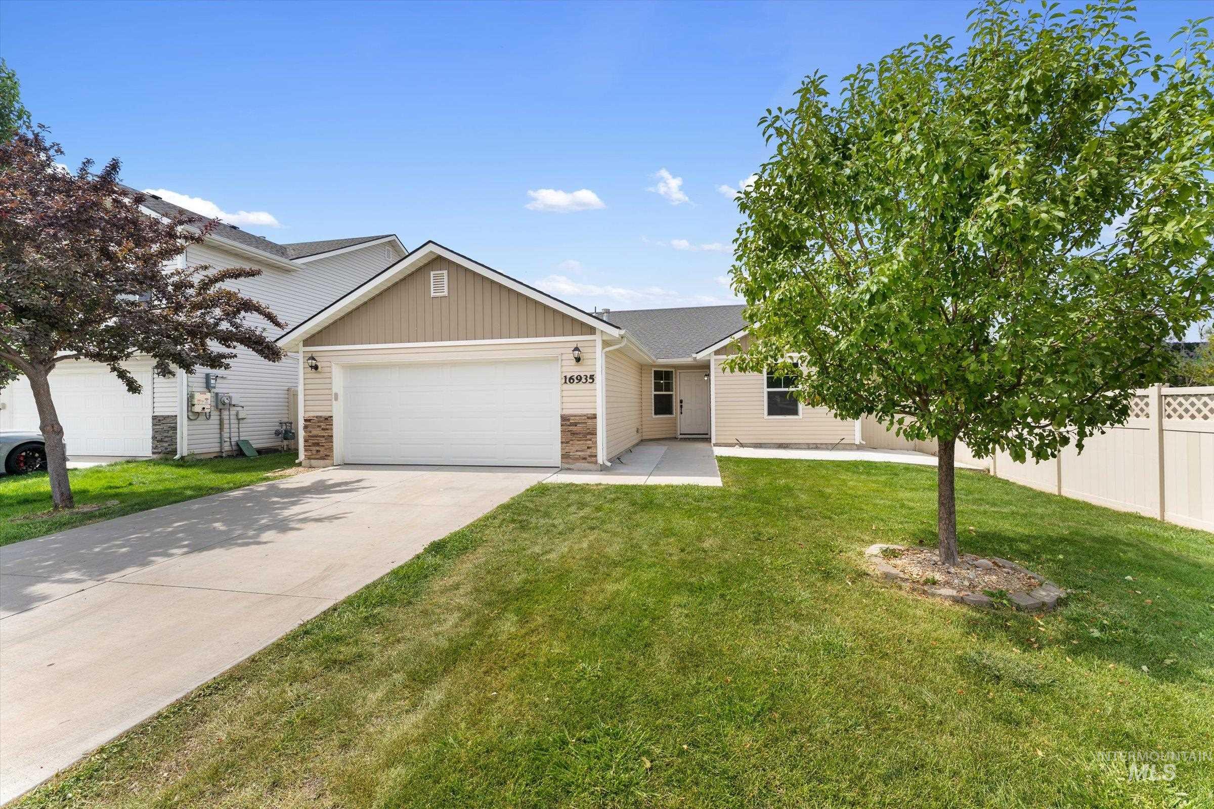 16935 Bethany Ave. Property Photo 28