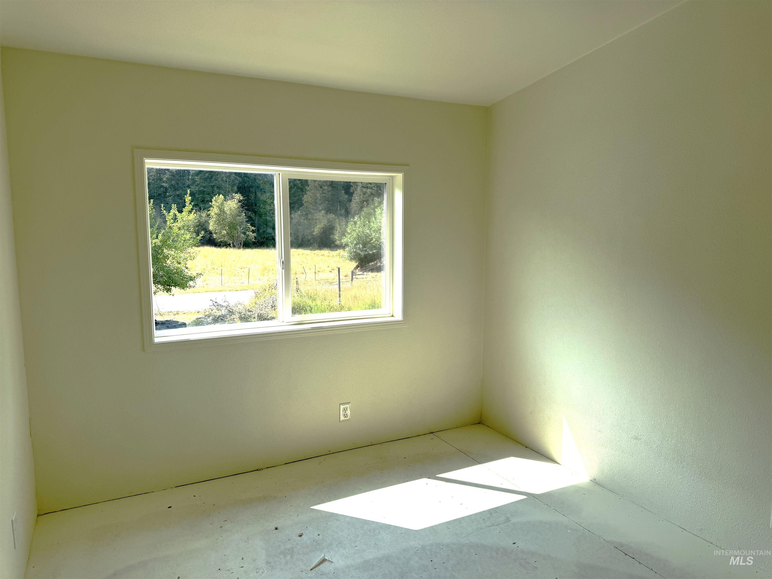 1416 Hatter Creek Property Photo 9