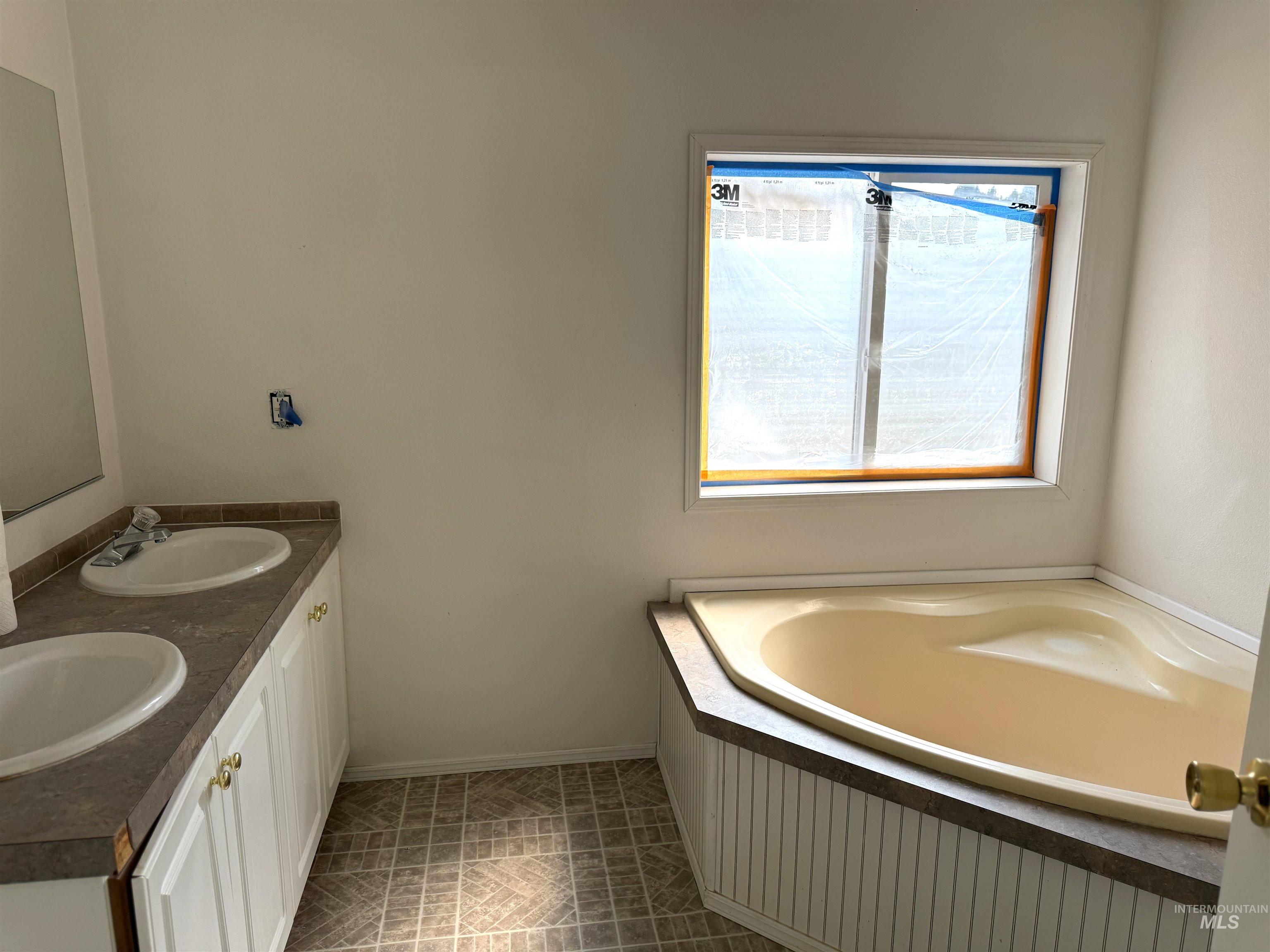 1416 Hatter Creek Property Photo 14
