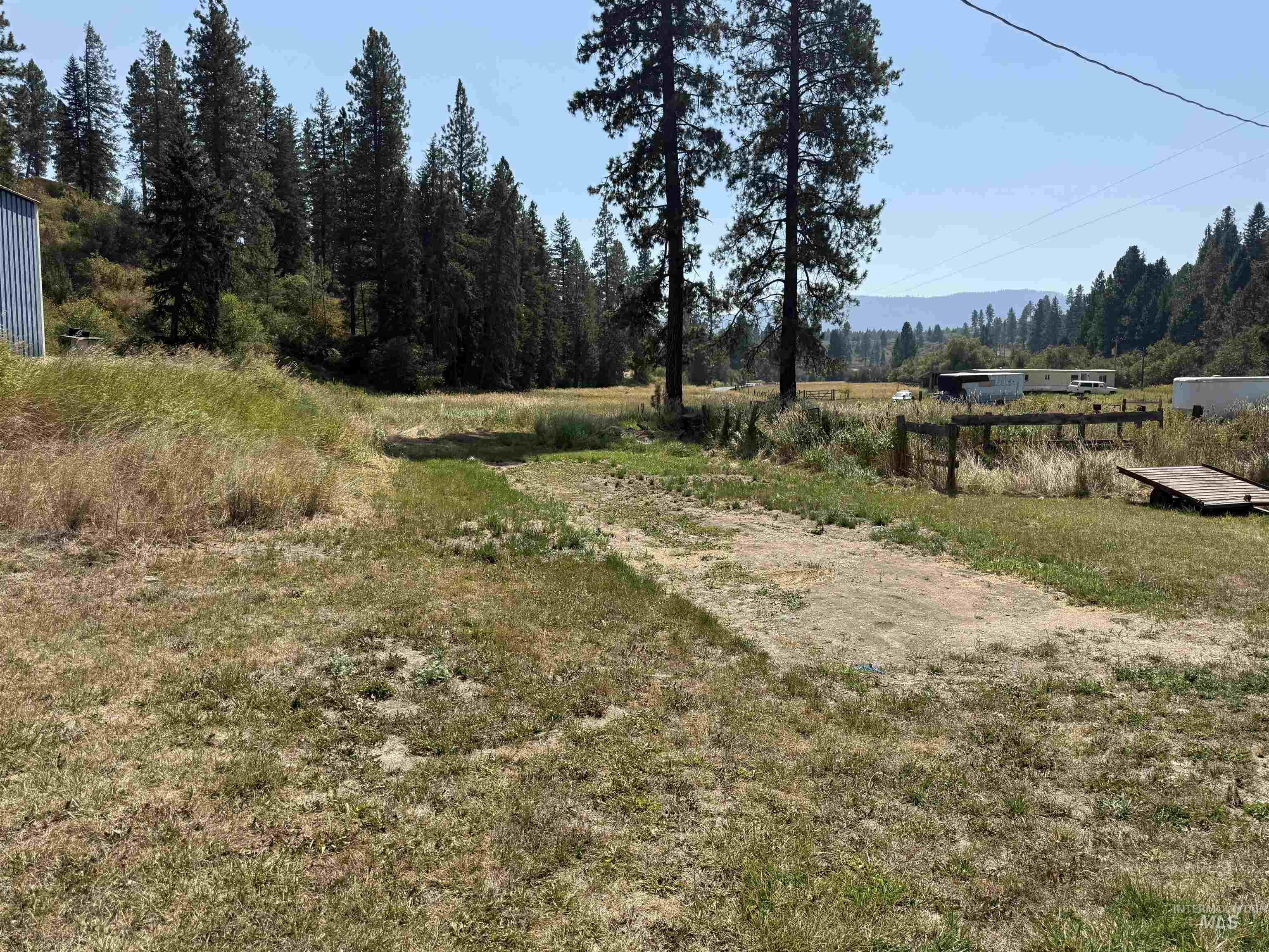 1416 Hatter Creek Property Photo 18