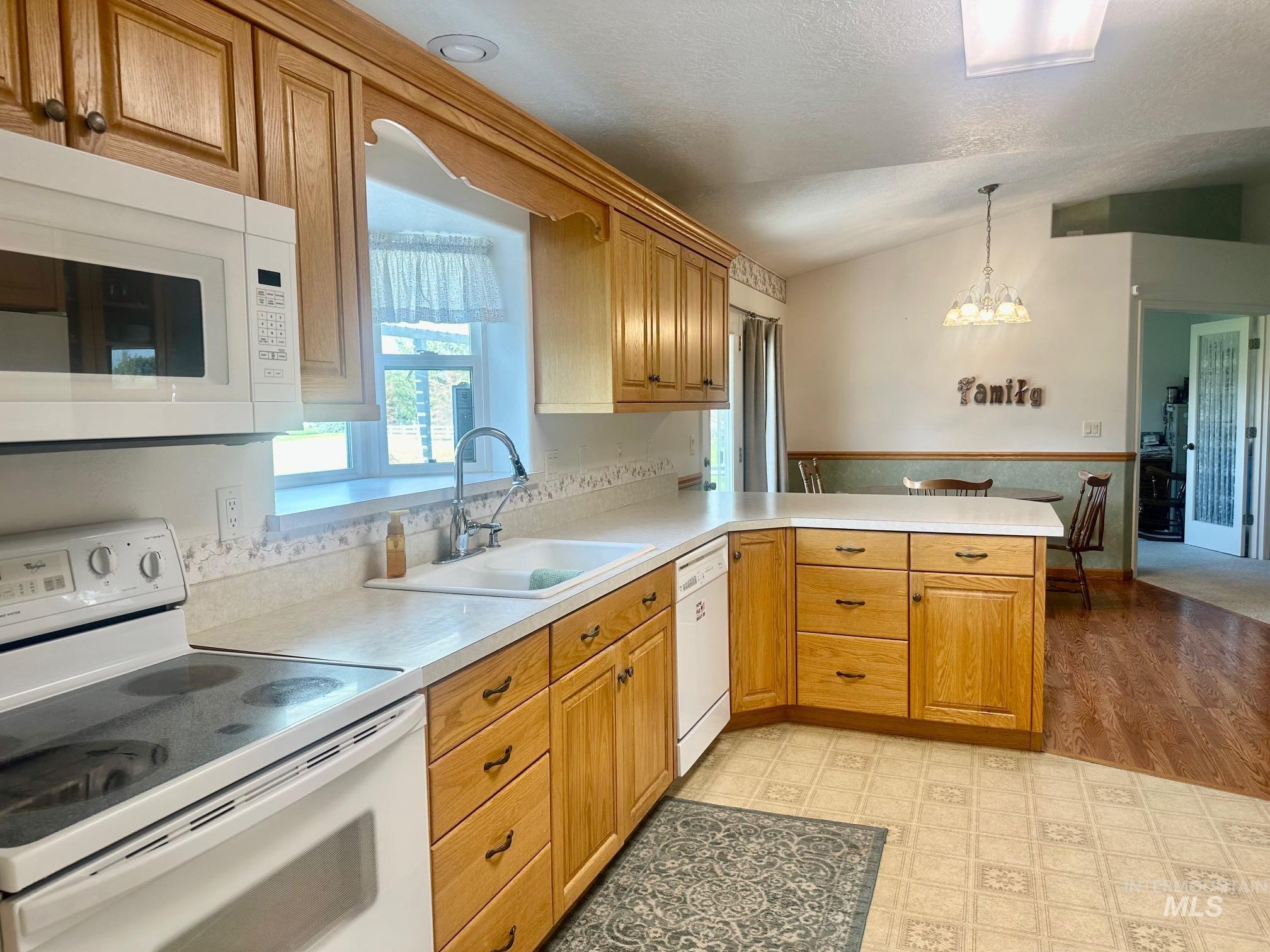 3484 E 3195 N Property Photo 8