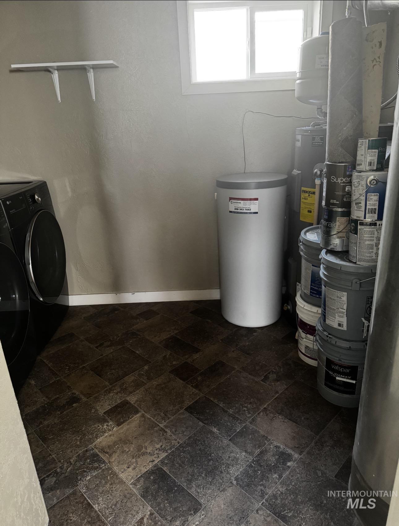 323 S Fern Street Property Photo 44