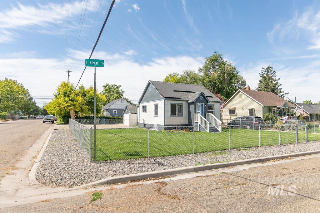 323 S Fern Street Property Photo 49