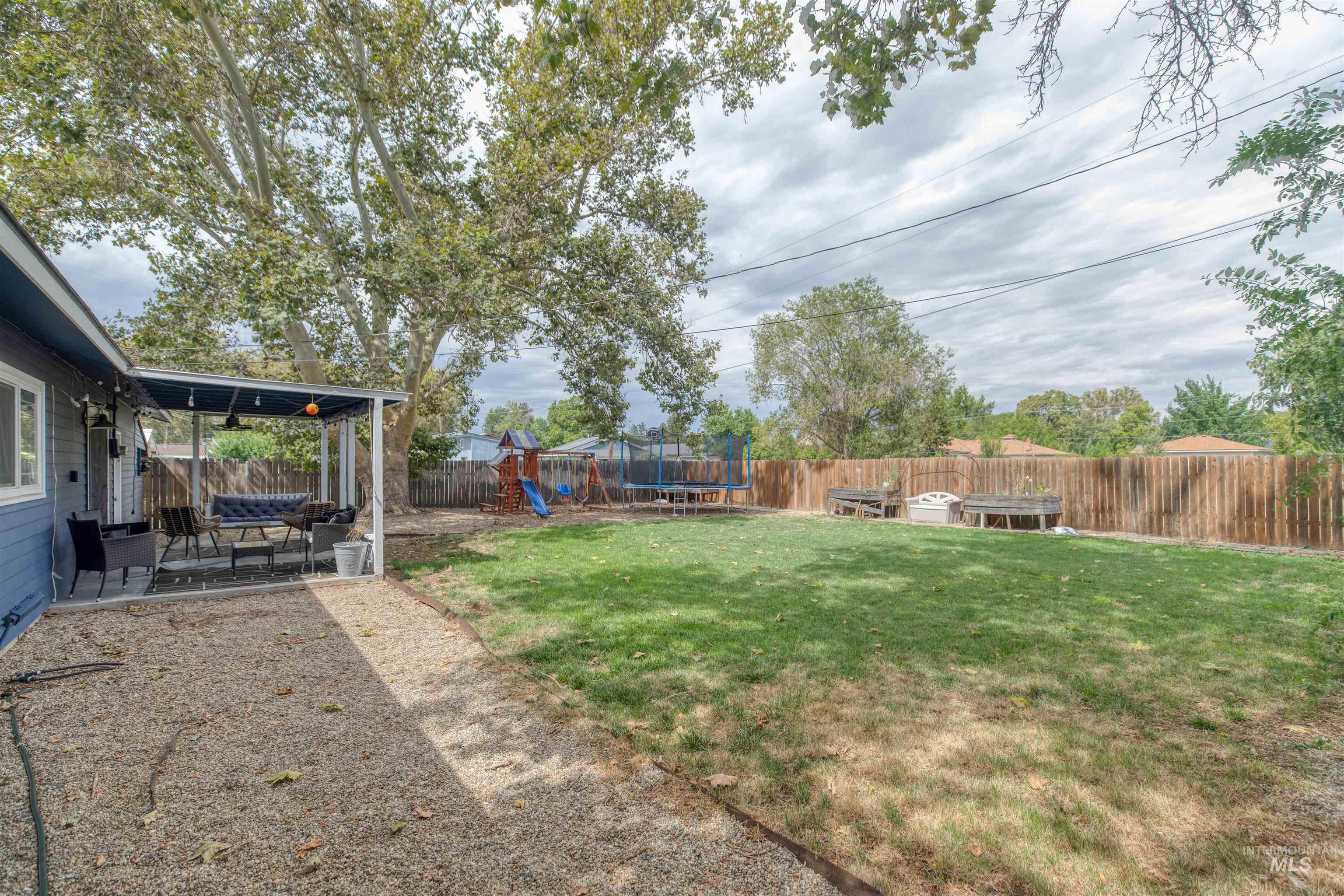 1222 Vista Dr Property Photo 23