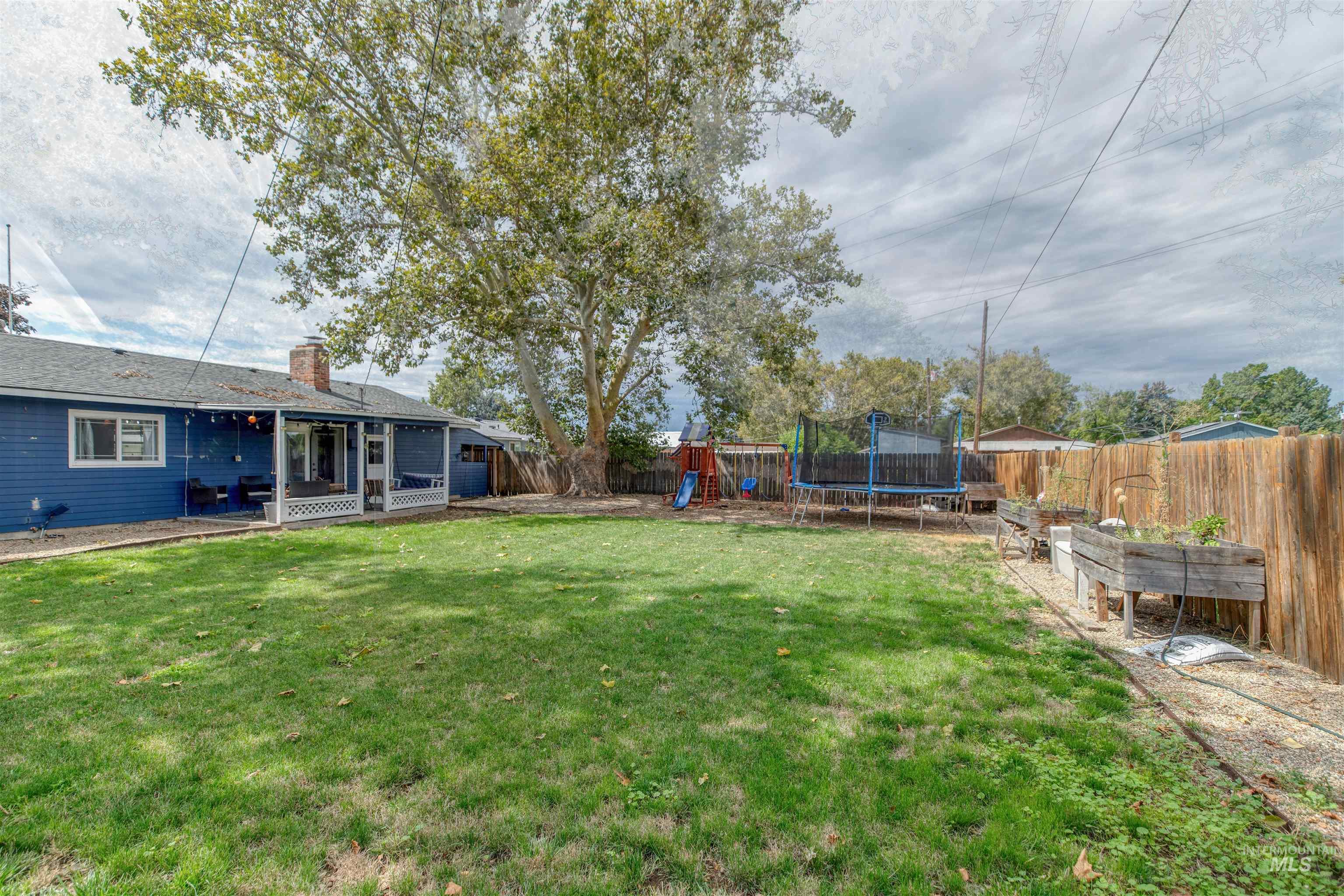 1222 Vista Dr Property Photo 24