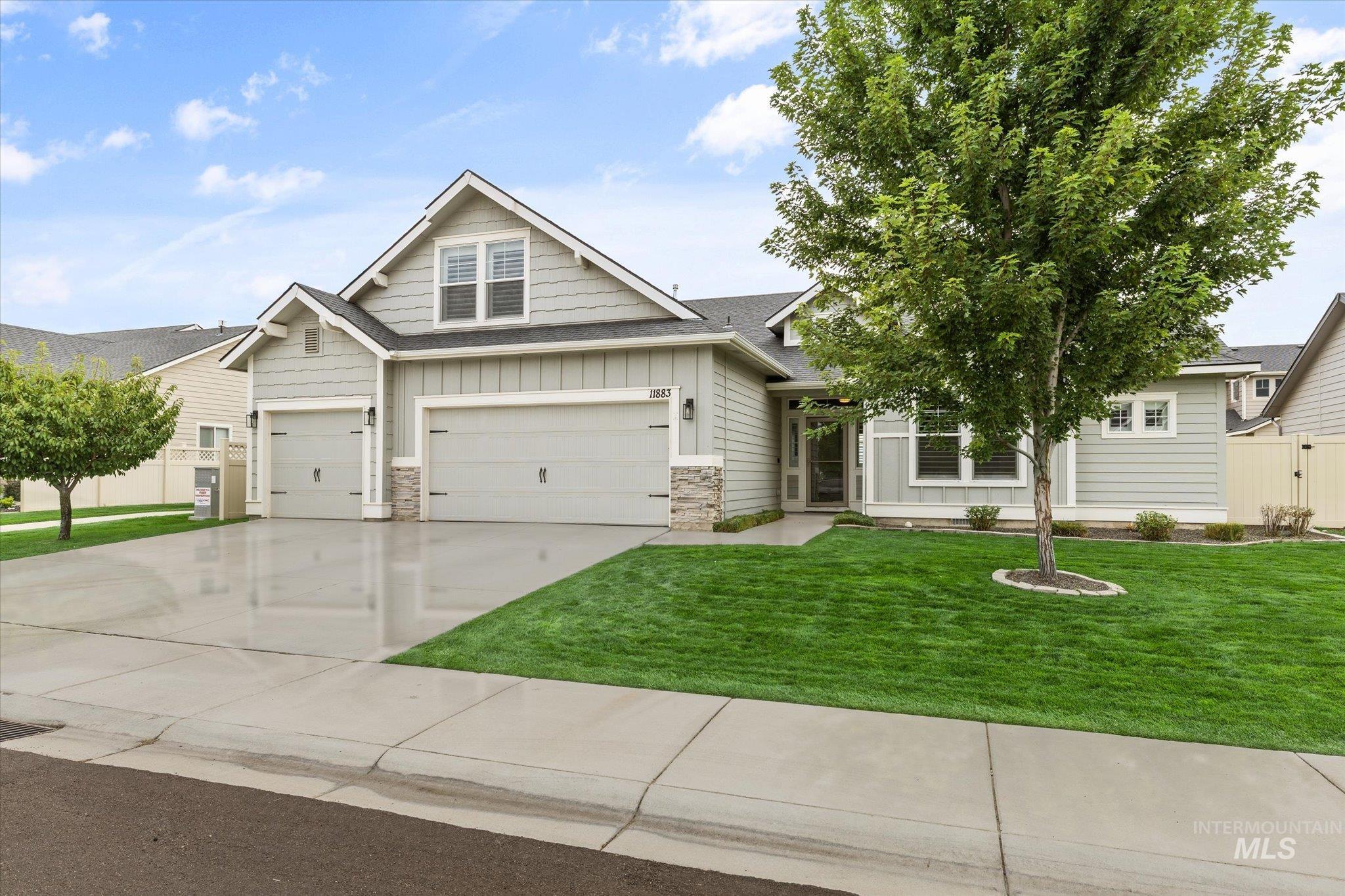 11883 W Trailheights Property Photo 3