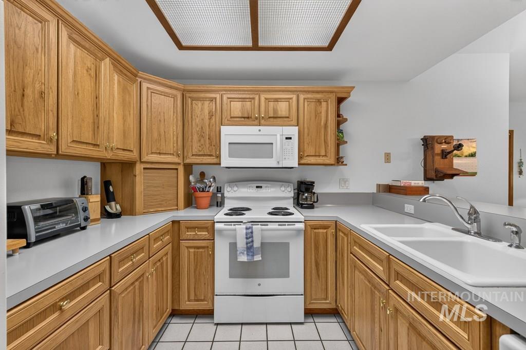 917 Fairway Drive Property Photo 15