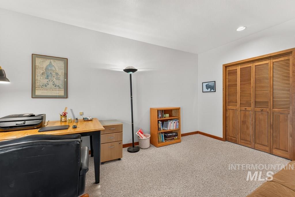 917 Fairway Drive Property Photo 38