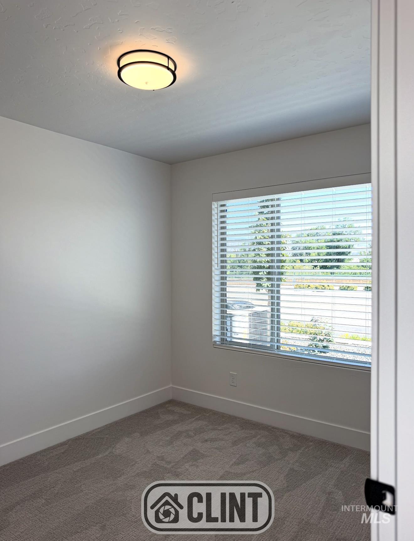 1705 S Federal Way Property Photo 16