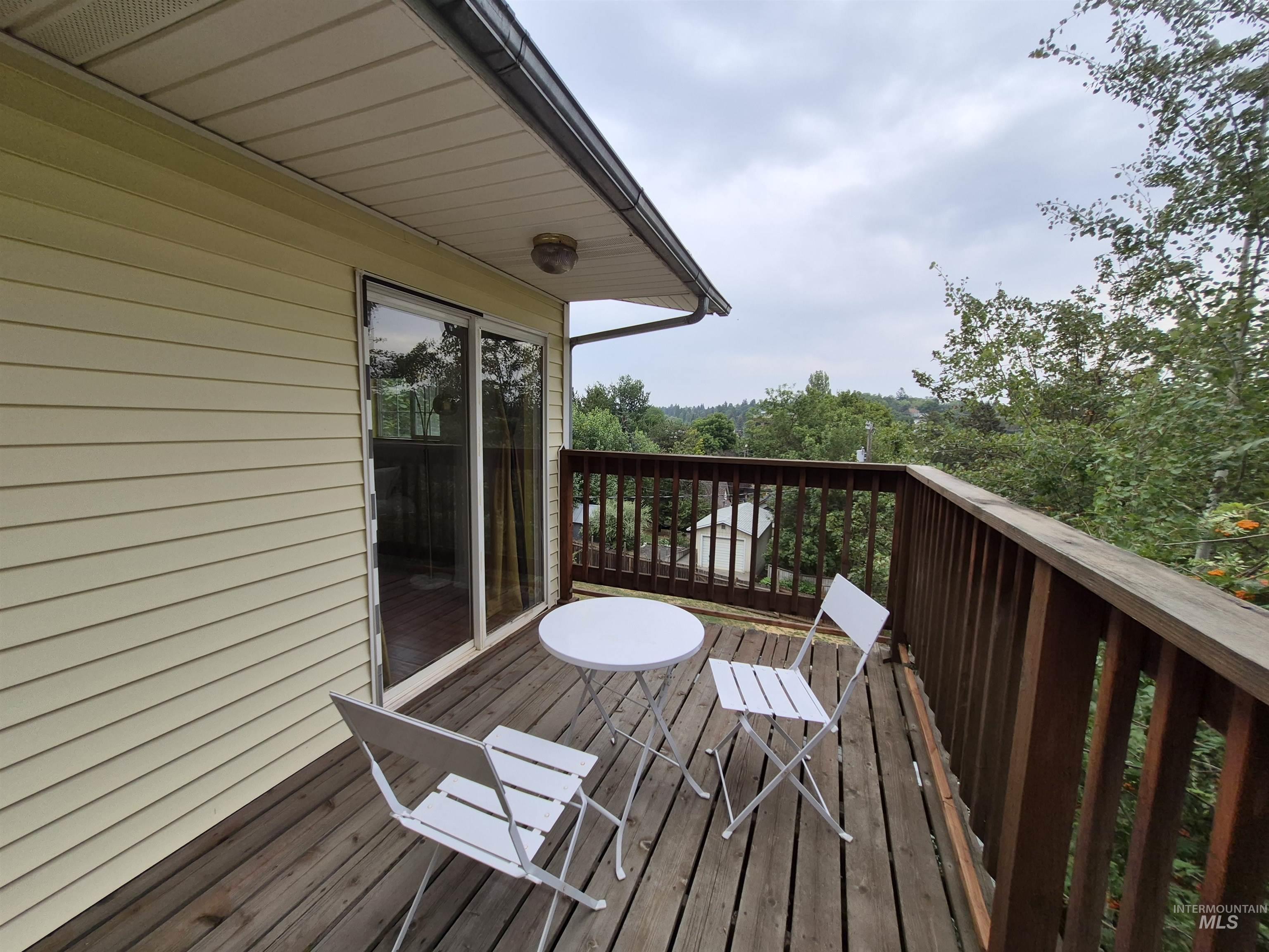228 N Lilly Property Photo 38