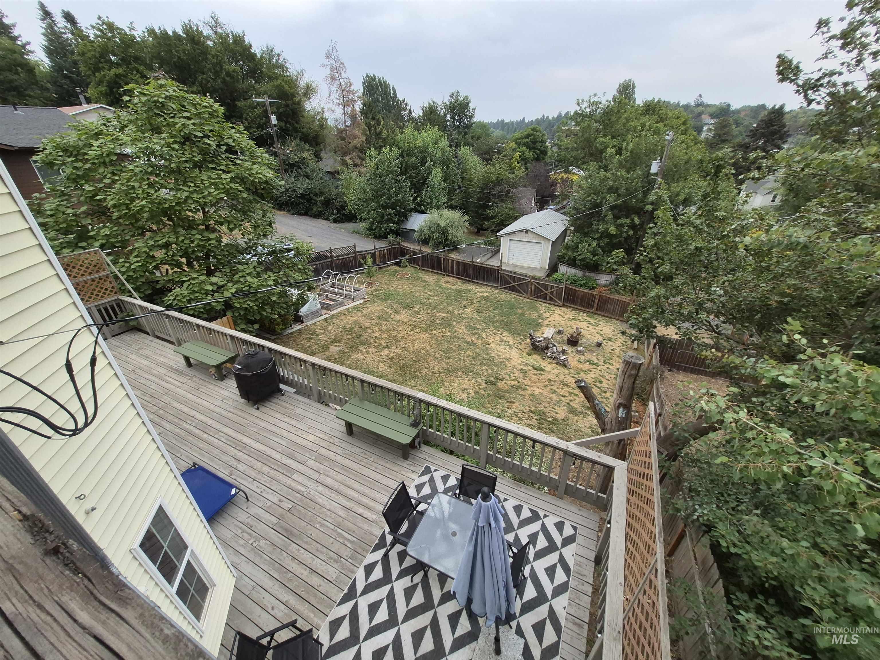 228 N Lilly Property Photo 39
