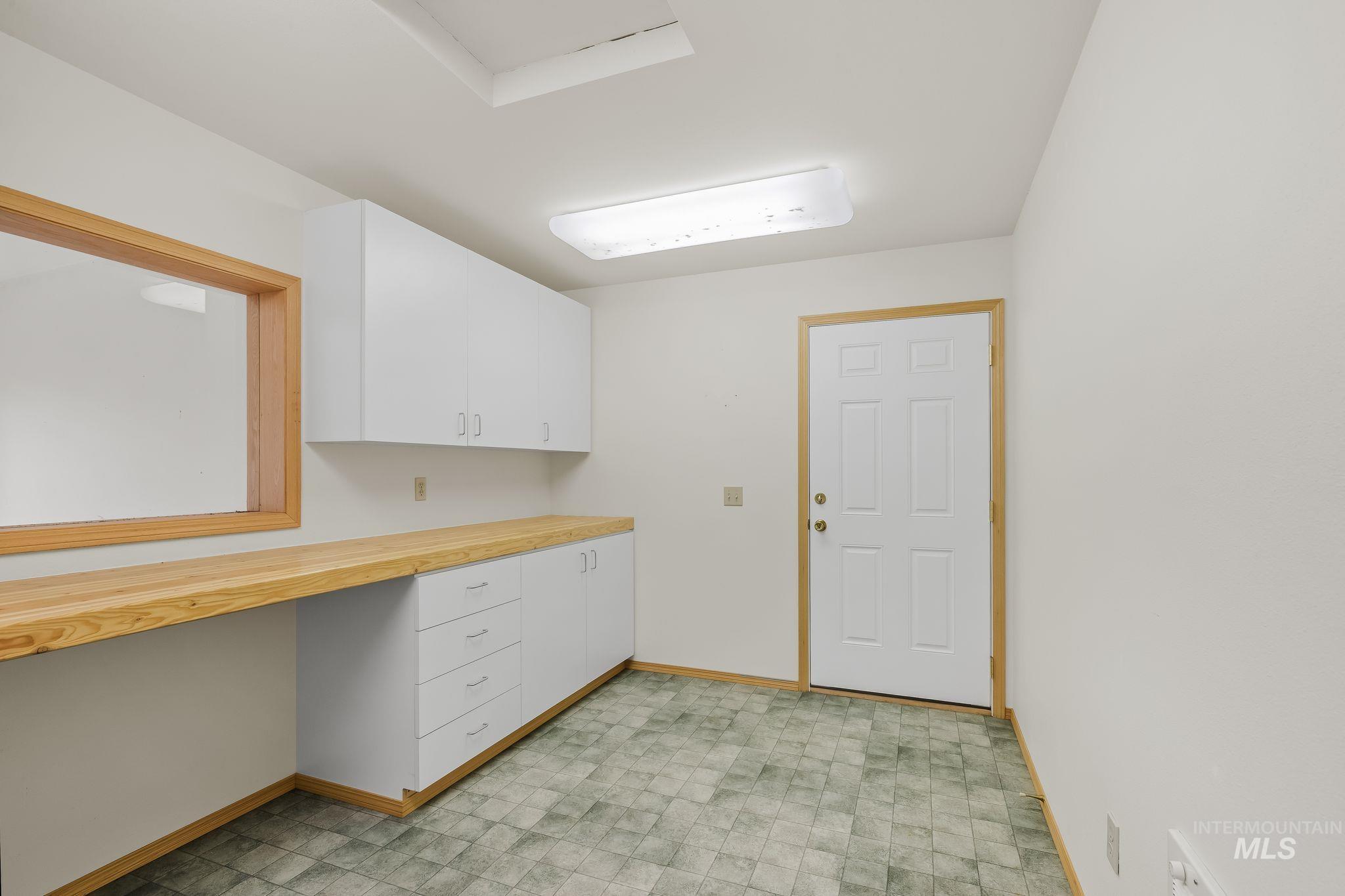 327 Two Bears Rd. Property Photo 46