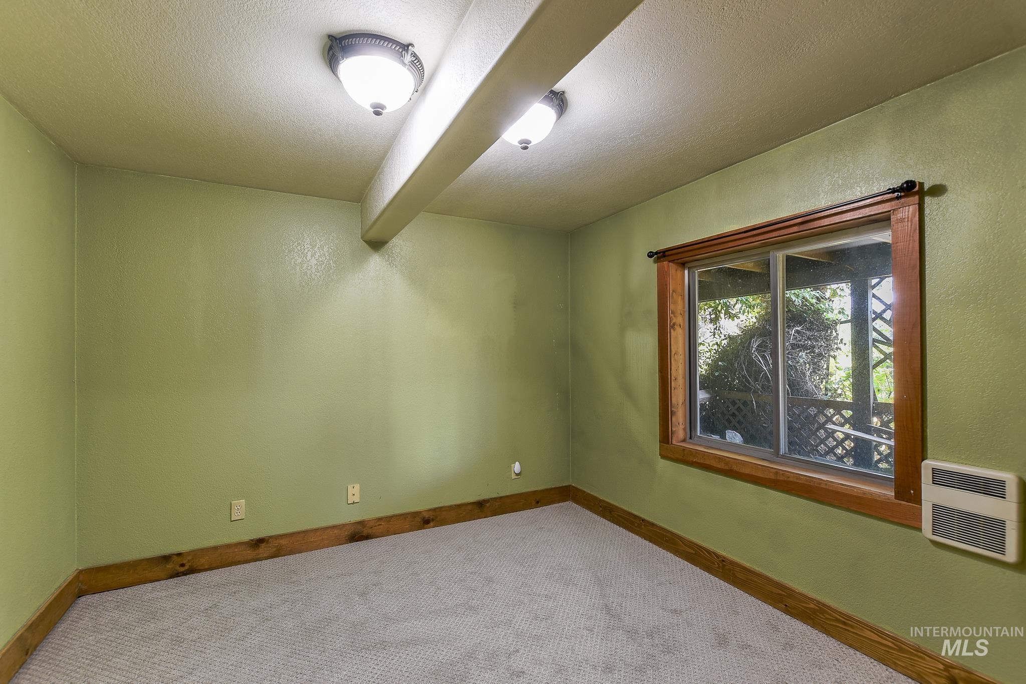 1045 Joyce Rd Property Photo 34