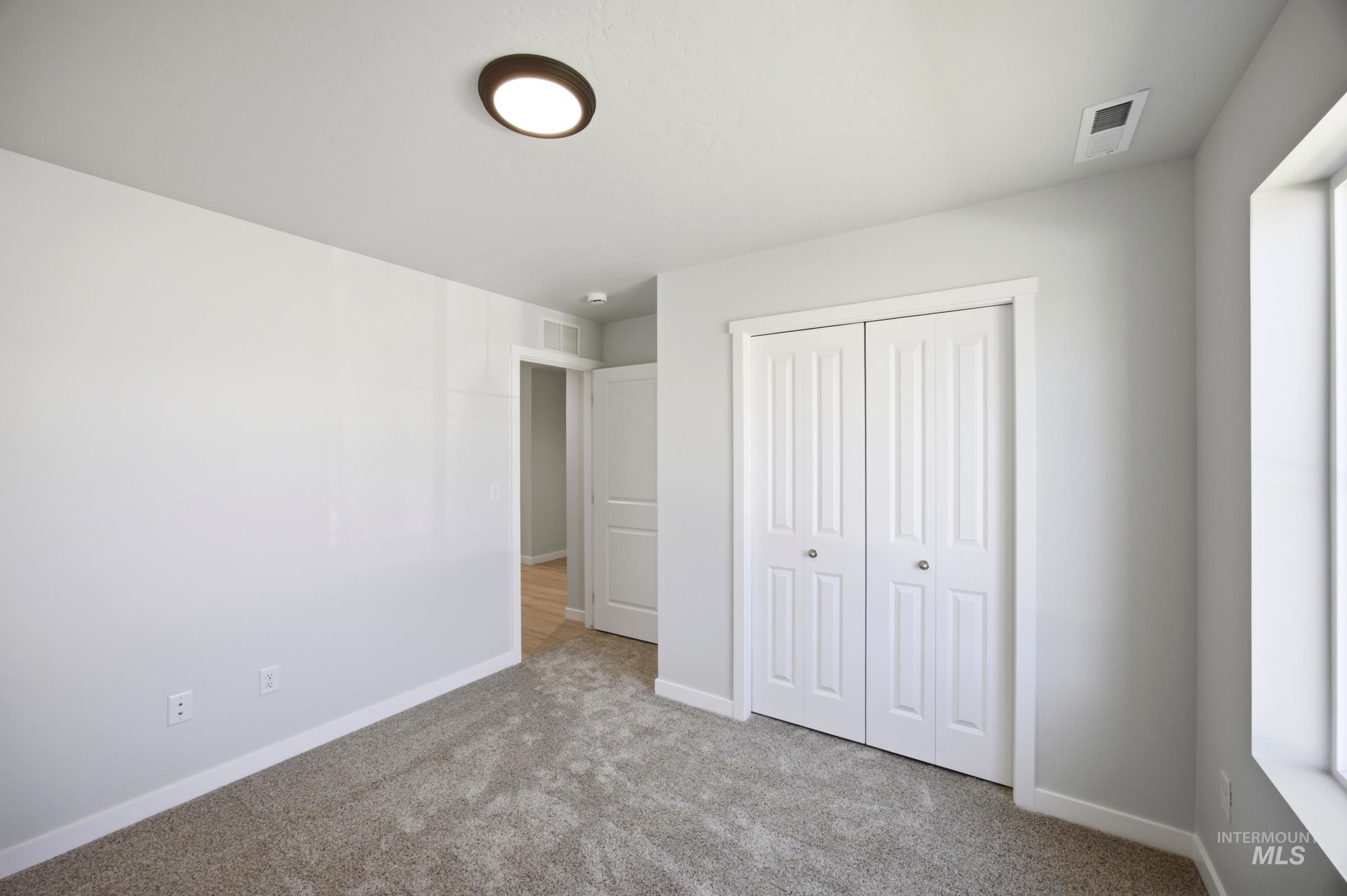 673 W Novak Dr Property Photo 19
