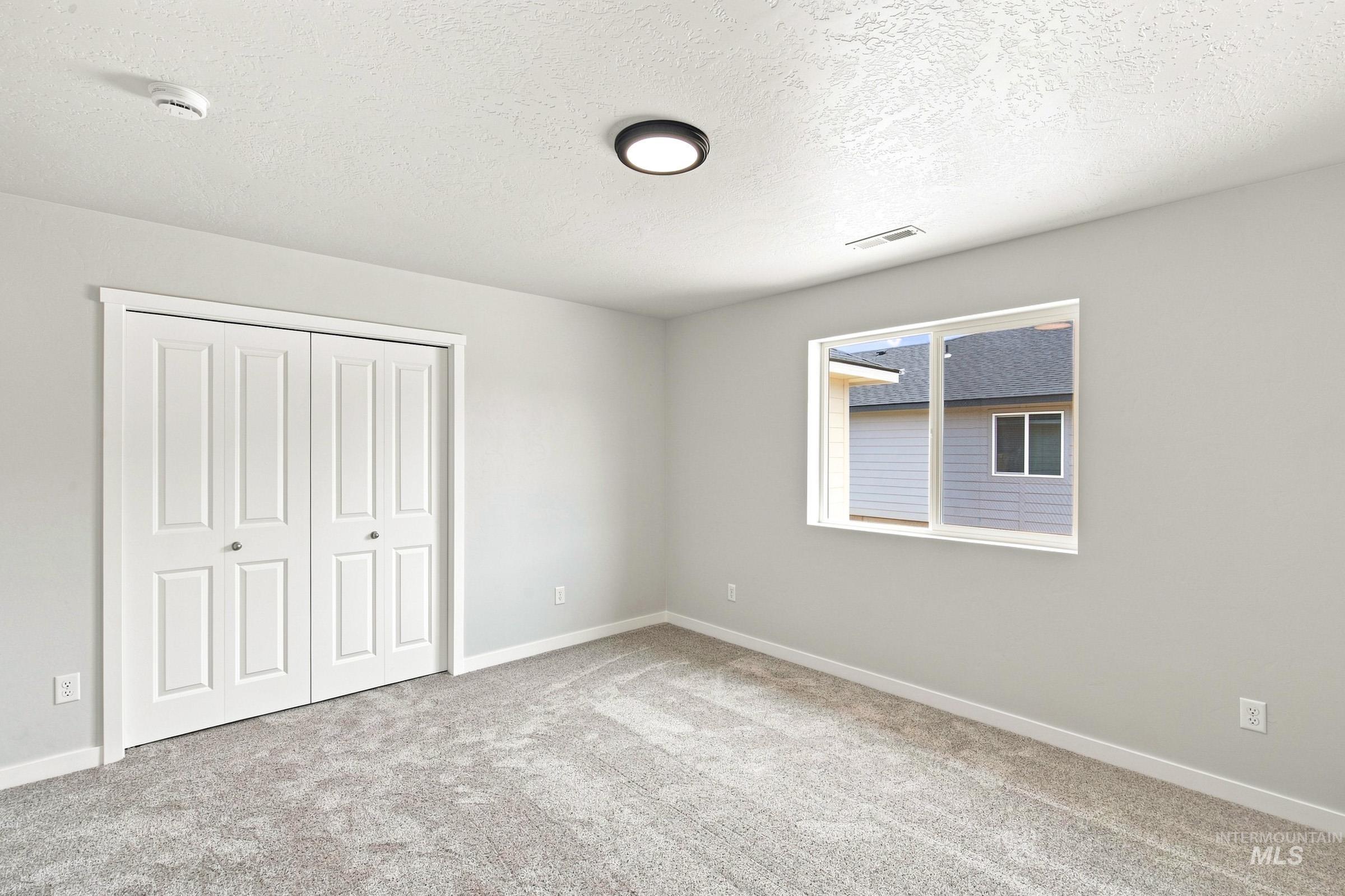 2155 N 8th E St Property Photo 15