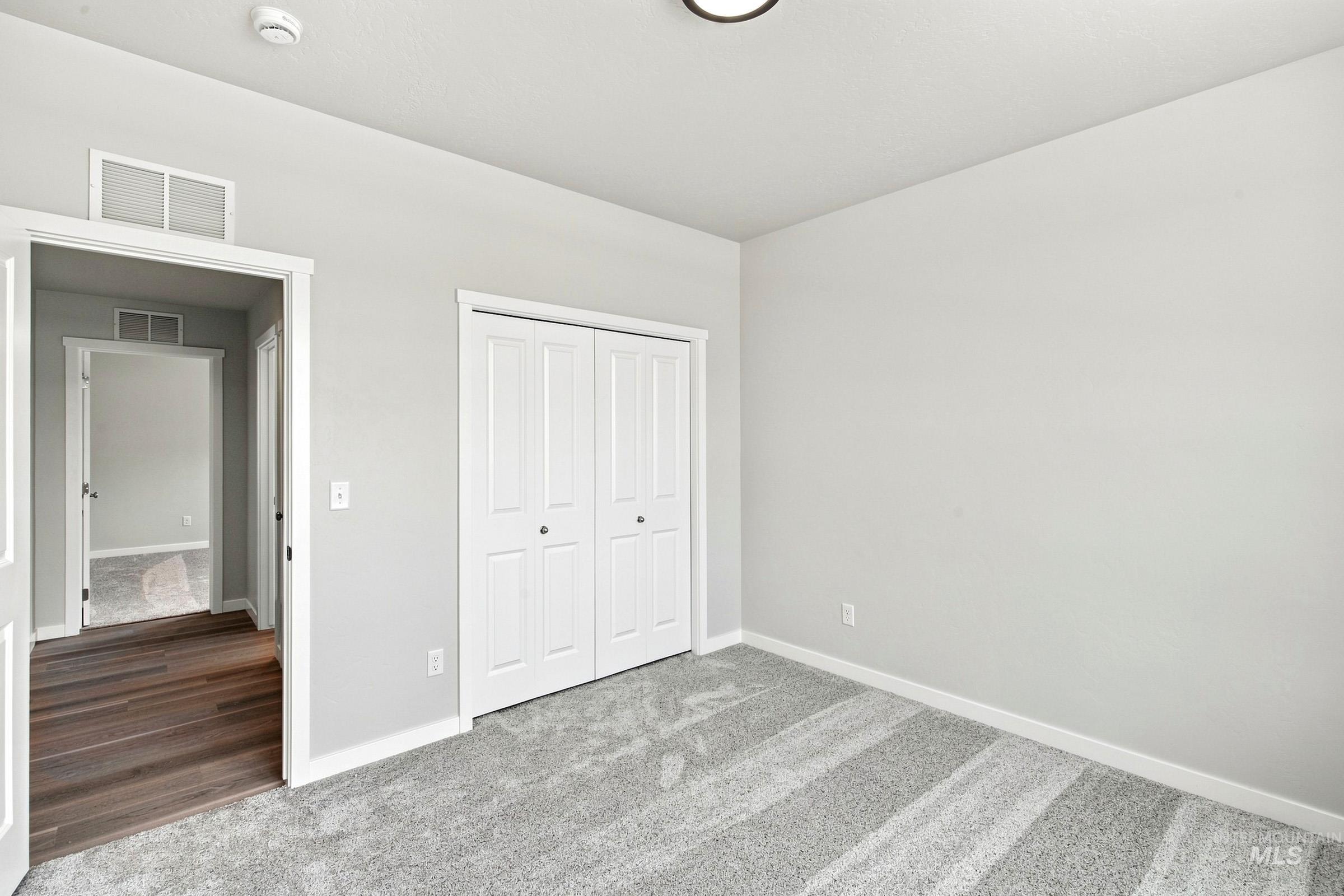 2155 N 8th E St Property Photo 18