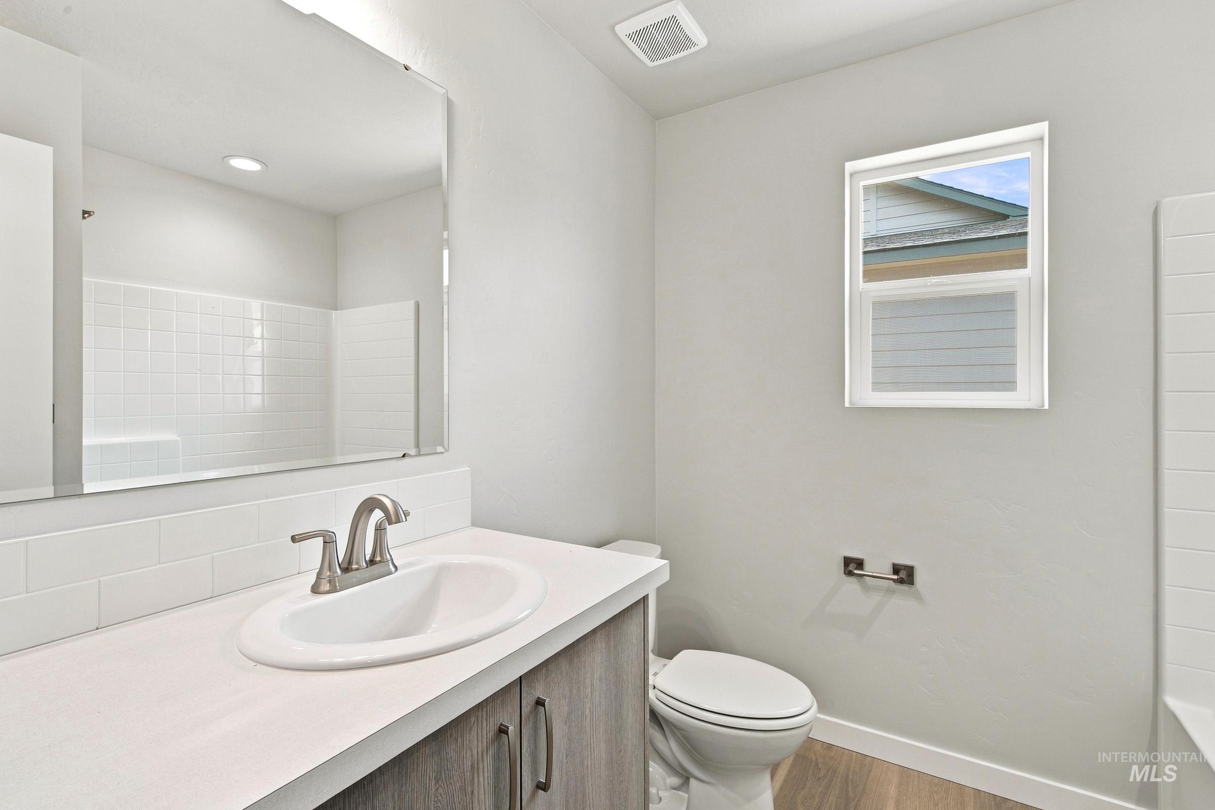 2155 N 8th E St Property Photo 21