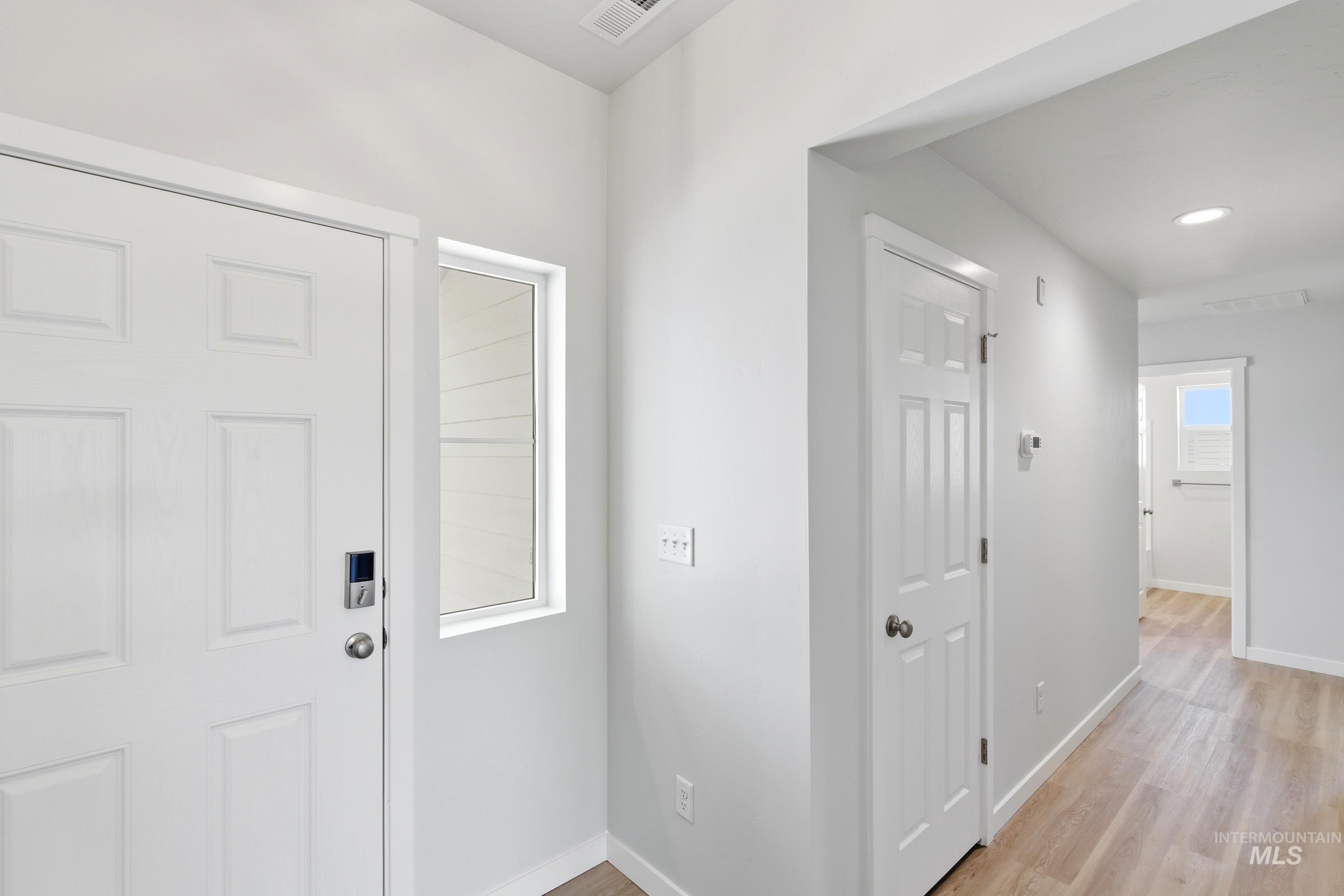 1325 Sunday River St Property Photo 11