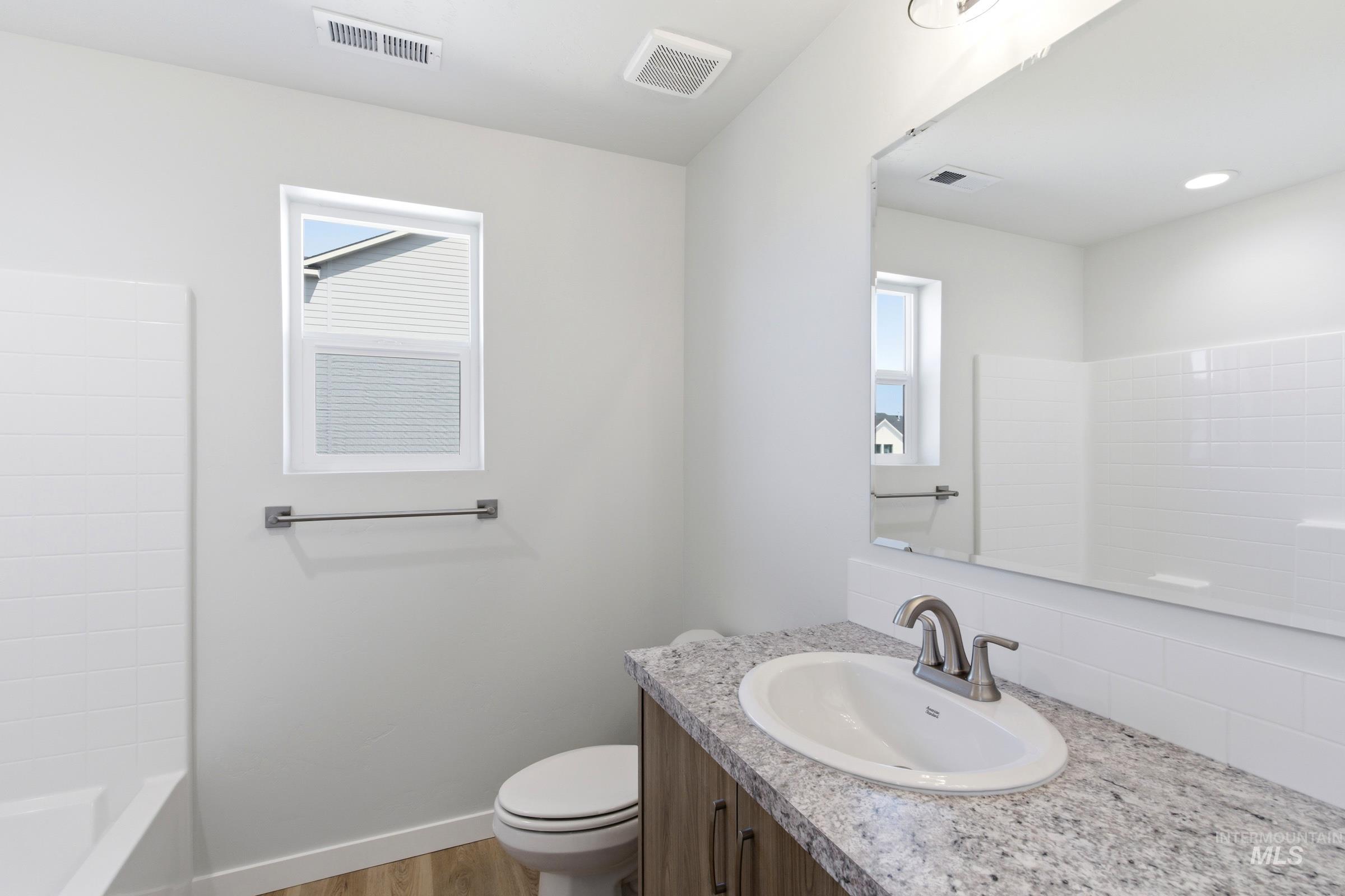 1325 Sunday River St Property Photo 20