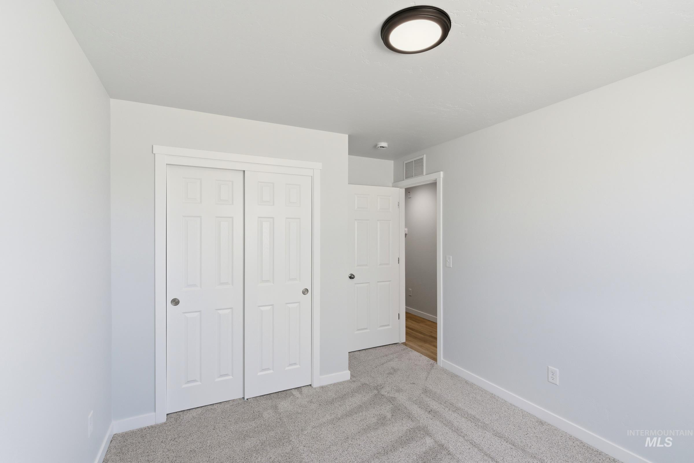 1325 Sunday River St Property Photo 22