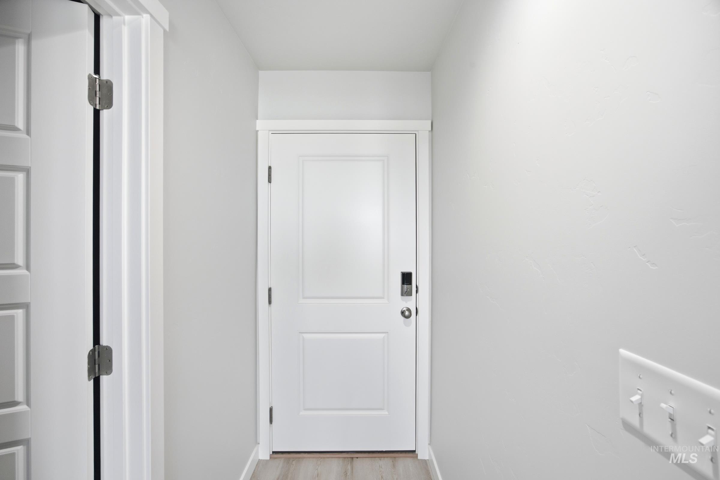 10870 Greensboro St Property Photo 2